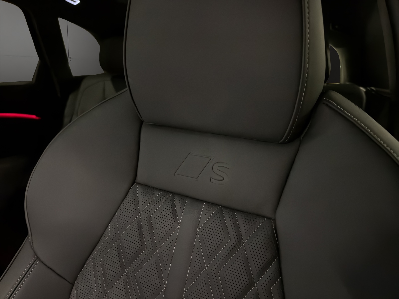 AUDI Q5 TFSI quatto 150 kW S-tronic-image-25