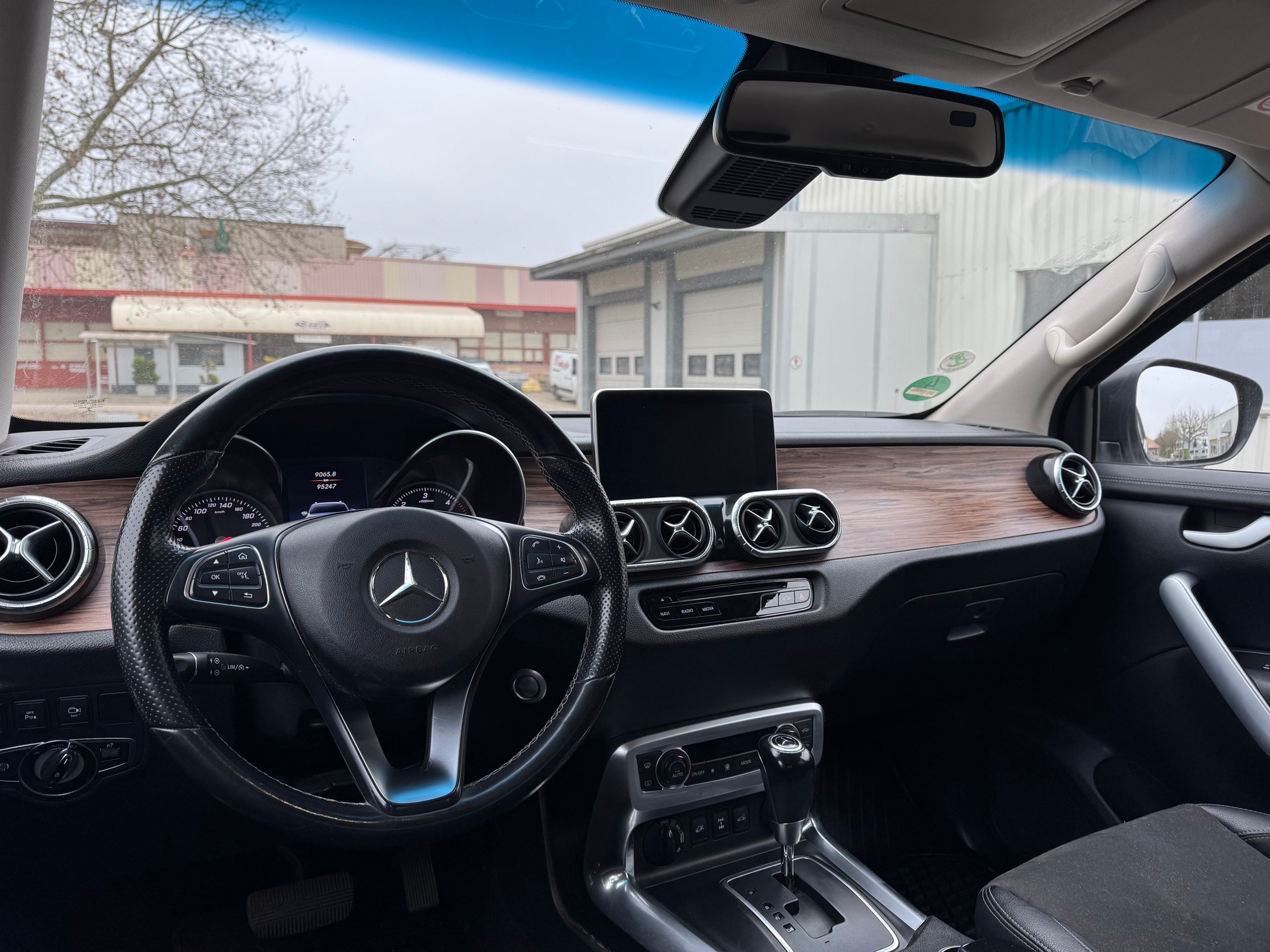 MERCEDES-BENZ X 250 d 4MATIC Power A Doppel Cab.-image-10