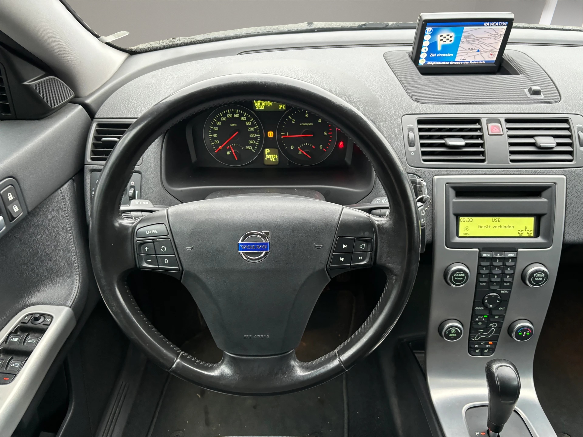 VOLVO V50 2.0D Momentum Powershift-image-10