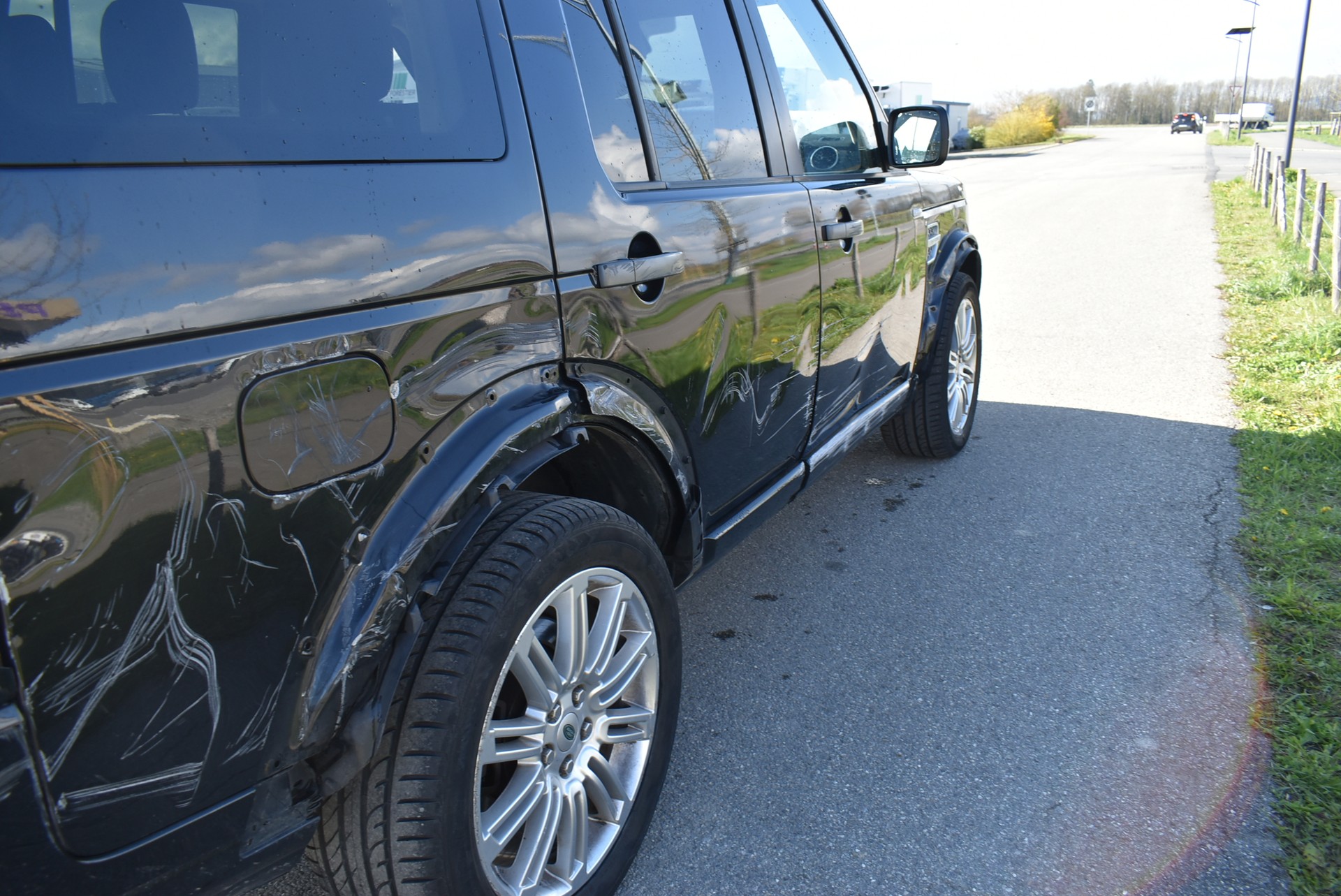 LAND ROVER Discovery 3.0 SDV6 Zermatt Automatic-image-5
