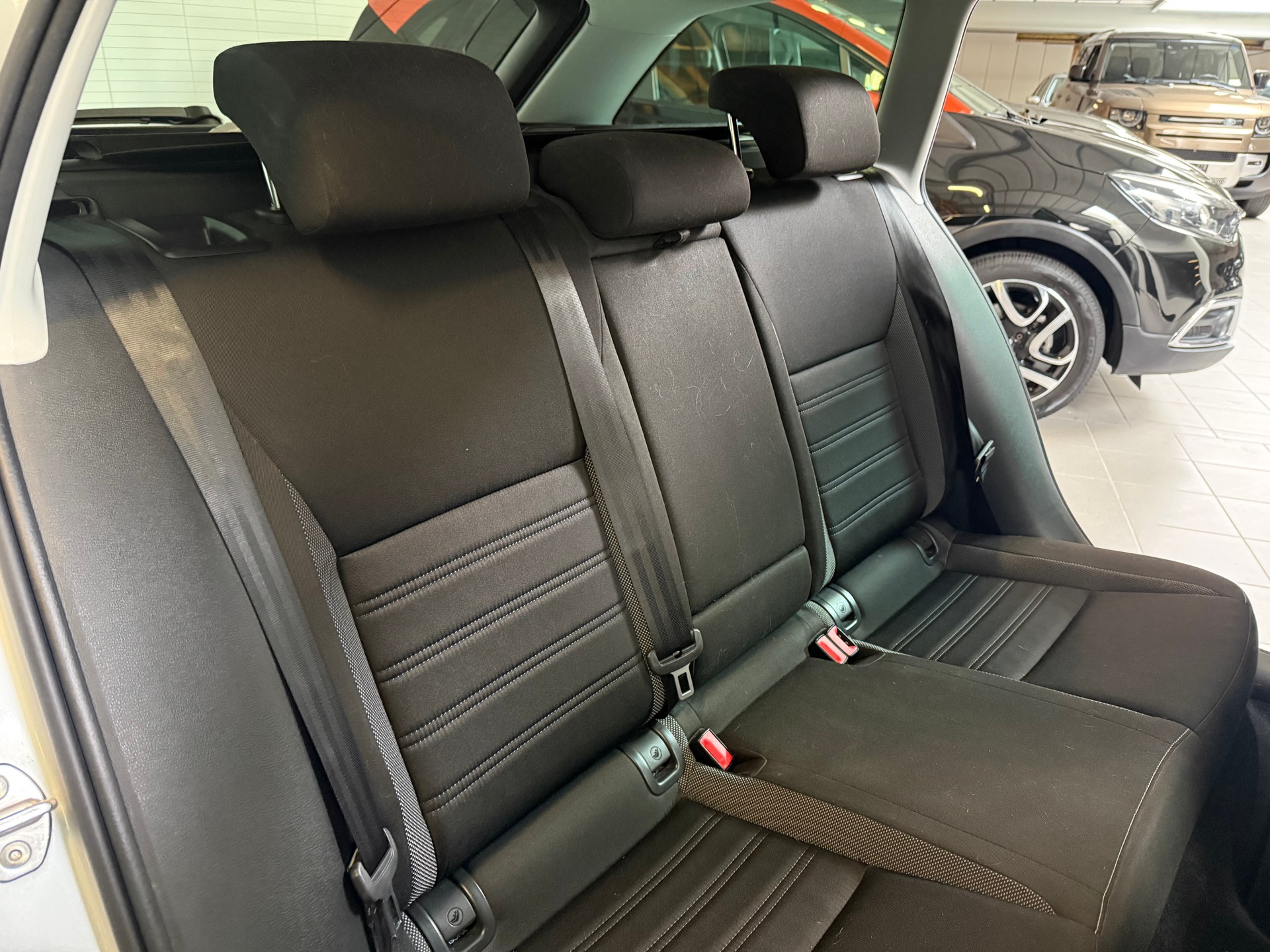 SKODA Octavia Combi 1.6 TDI Ambition DSG-image-18