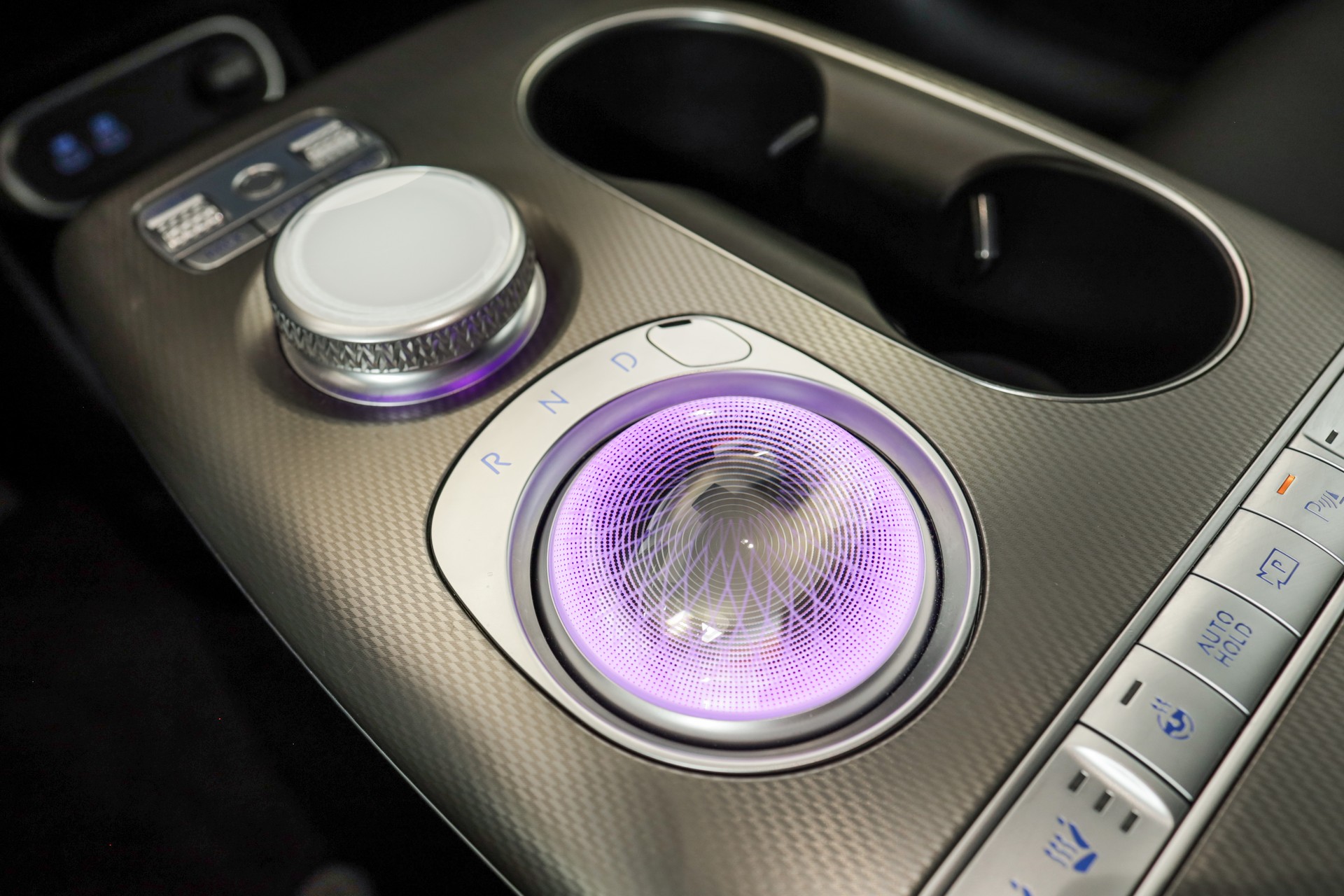 GENESIS GV60 77.4 kWh Sport AWD-image-15