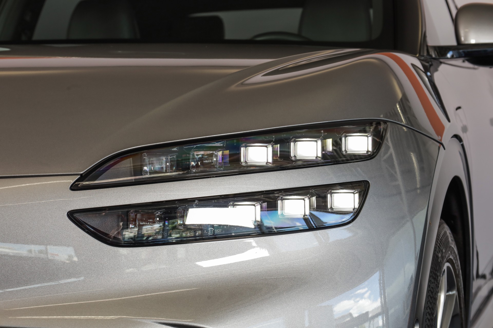 GENESIS GV60 77.4 kWh Sport AWD-image-7