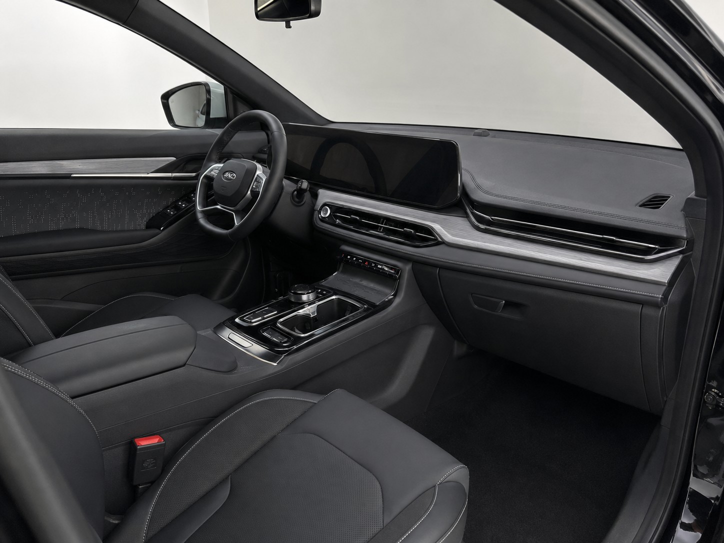 JAC JS6 1.5 PHEV-showroom-element-1