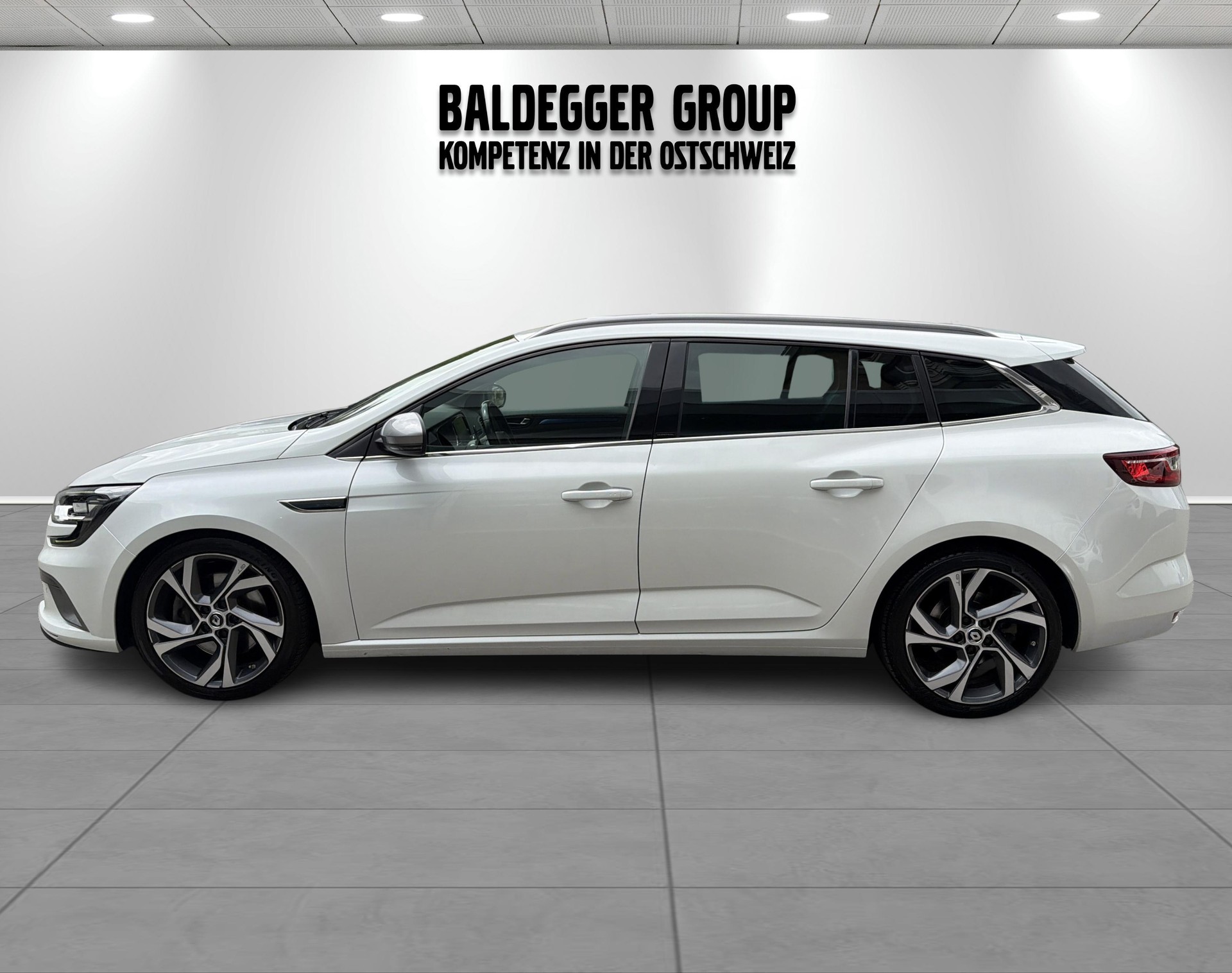 RENAULT Mégane Grandtour 1.6 TCe 205 GT-showroom-element-1