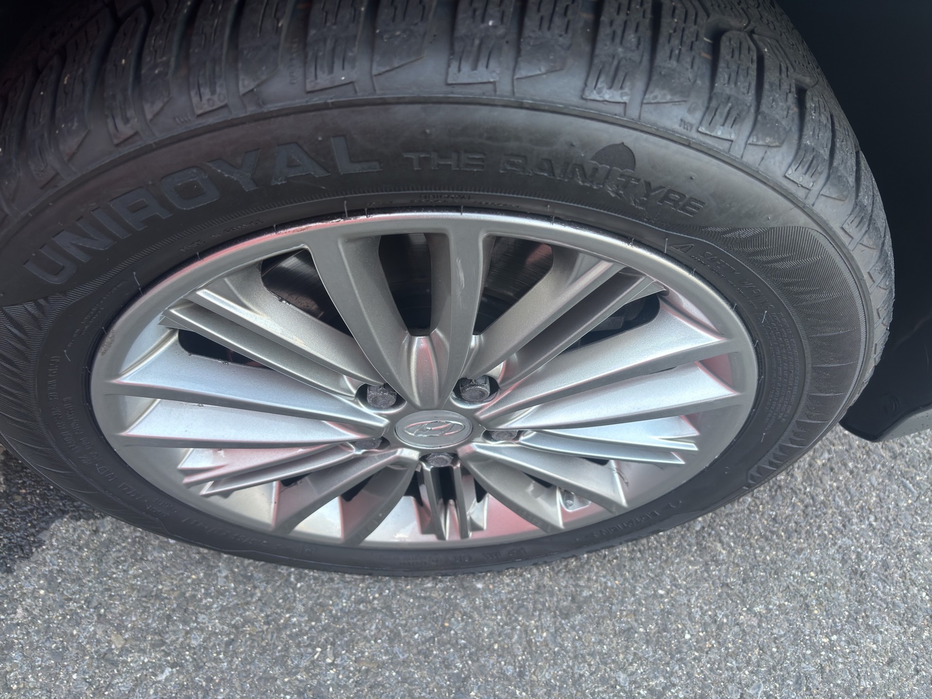 HYUNDAI Kona 1.6 T-GDi Launch 4WD DCT-image-16