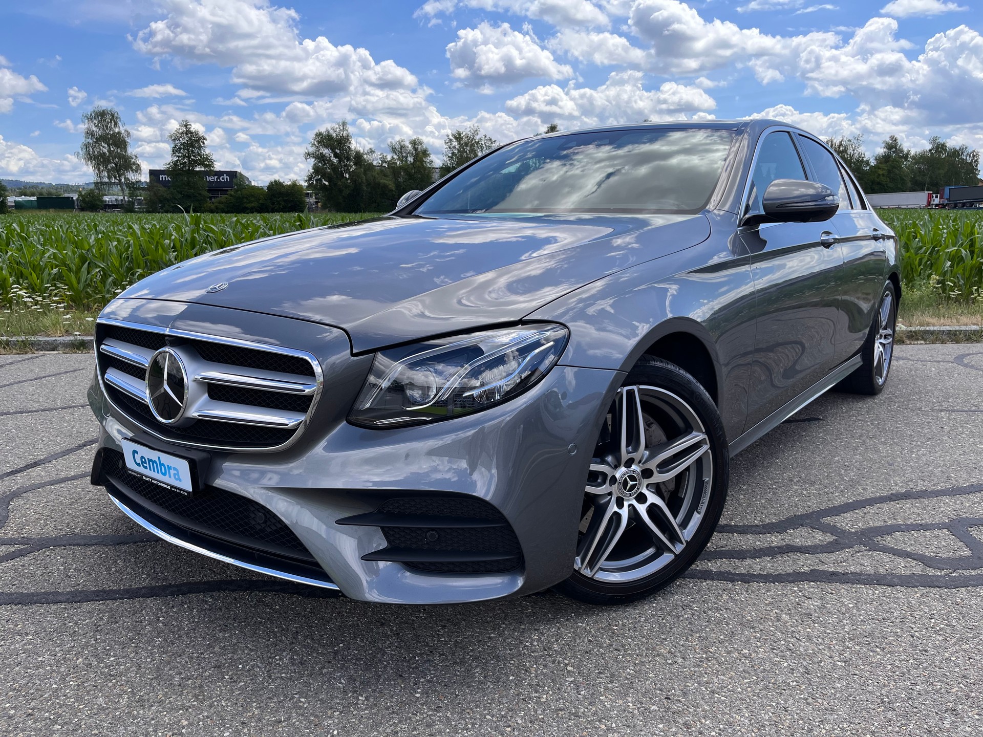 MERCEDES-BENZ E 200 AMG Line 4Matic 9G-Tronic * AMG PAKET INNEN UND AUSSEN - PANORAMADACH *