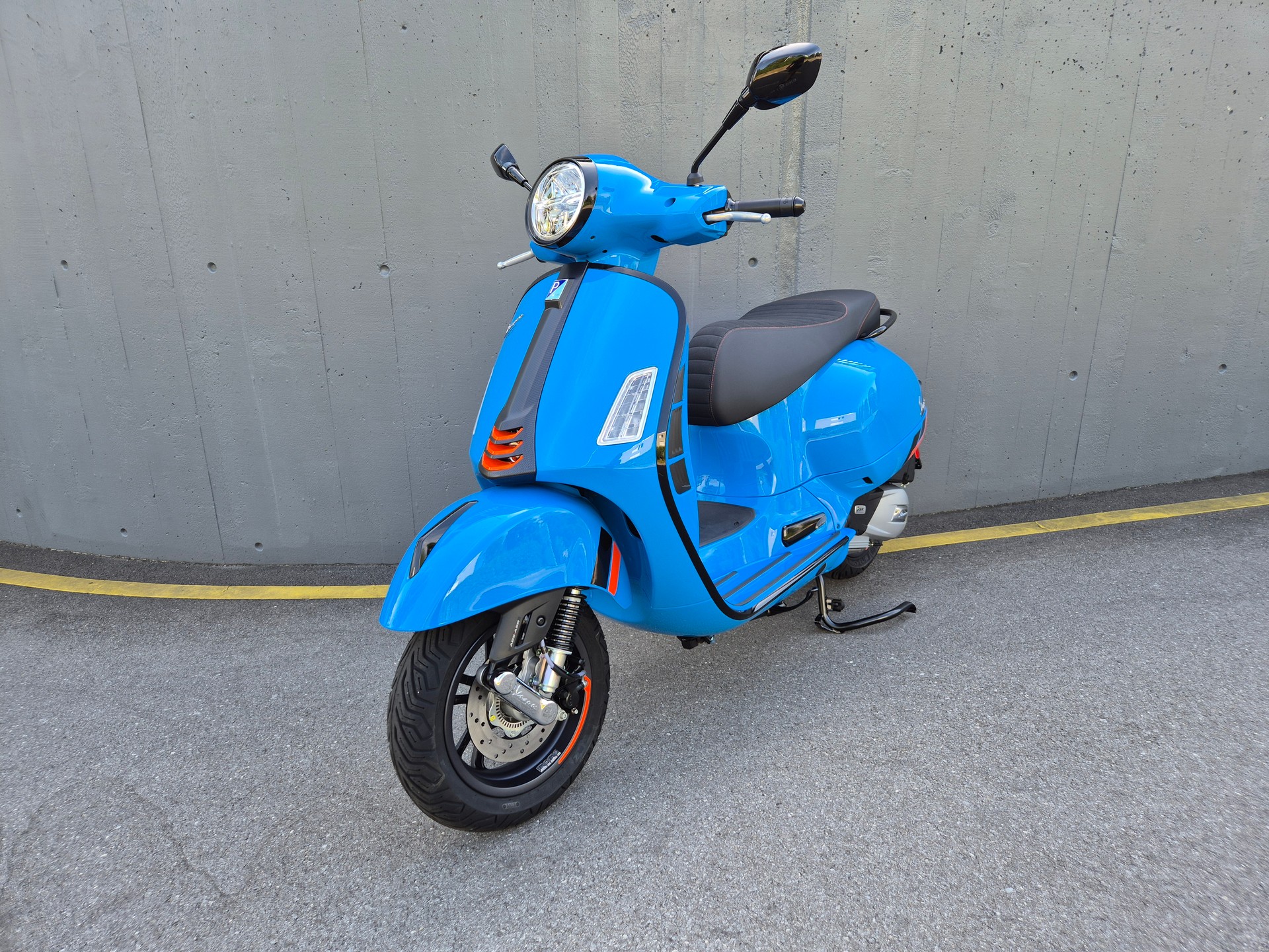 PIAGGIO GTS 125 Super Sport-image-2