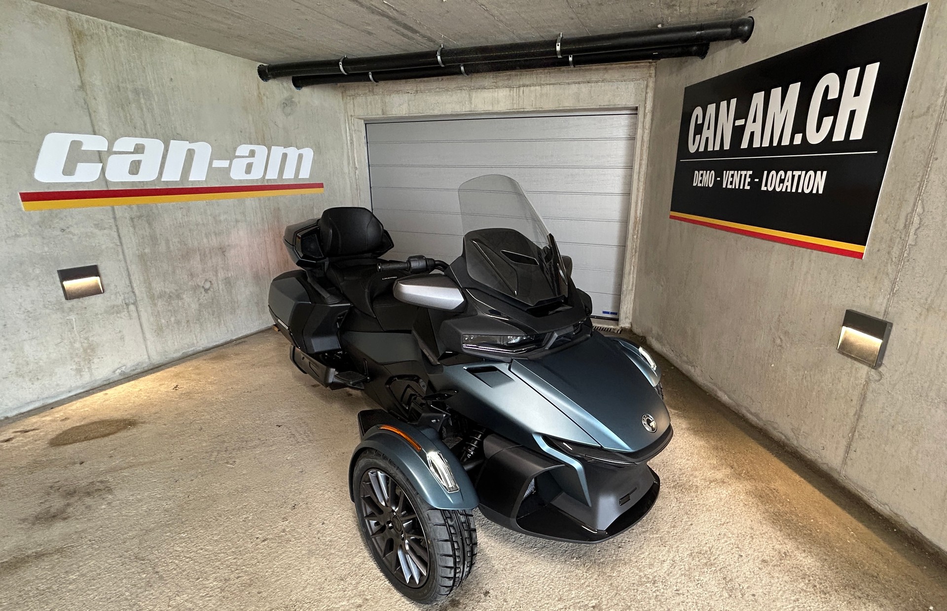 CAN-AM RT Limited-image-0