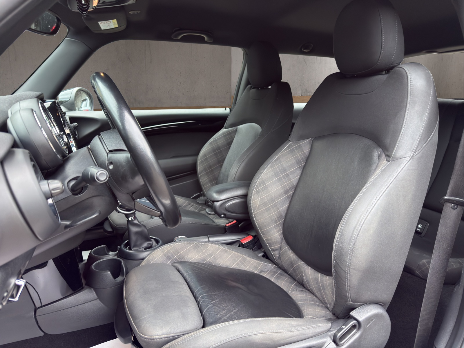MINI Cooper Steptronic-image-5