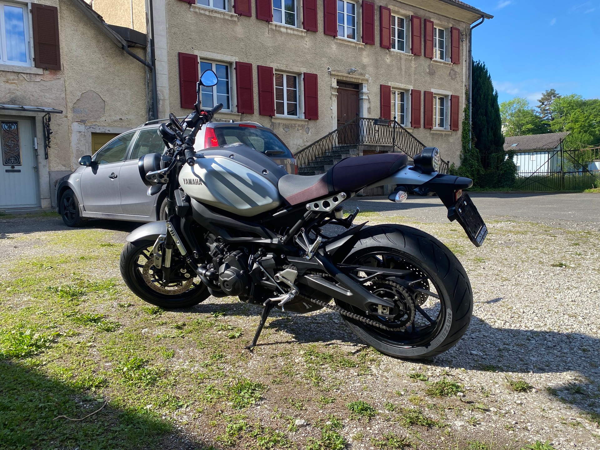 YAMAHA XSR 900-image-4