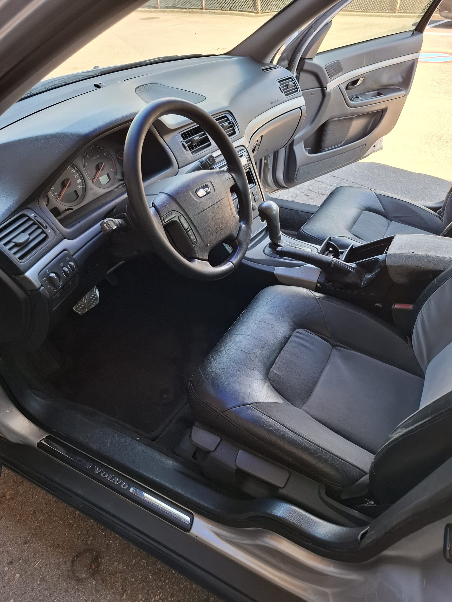 VOLVO S80 2.0T Automat-image-3