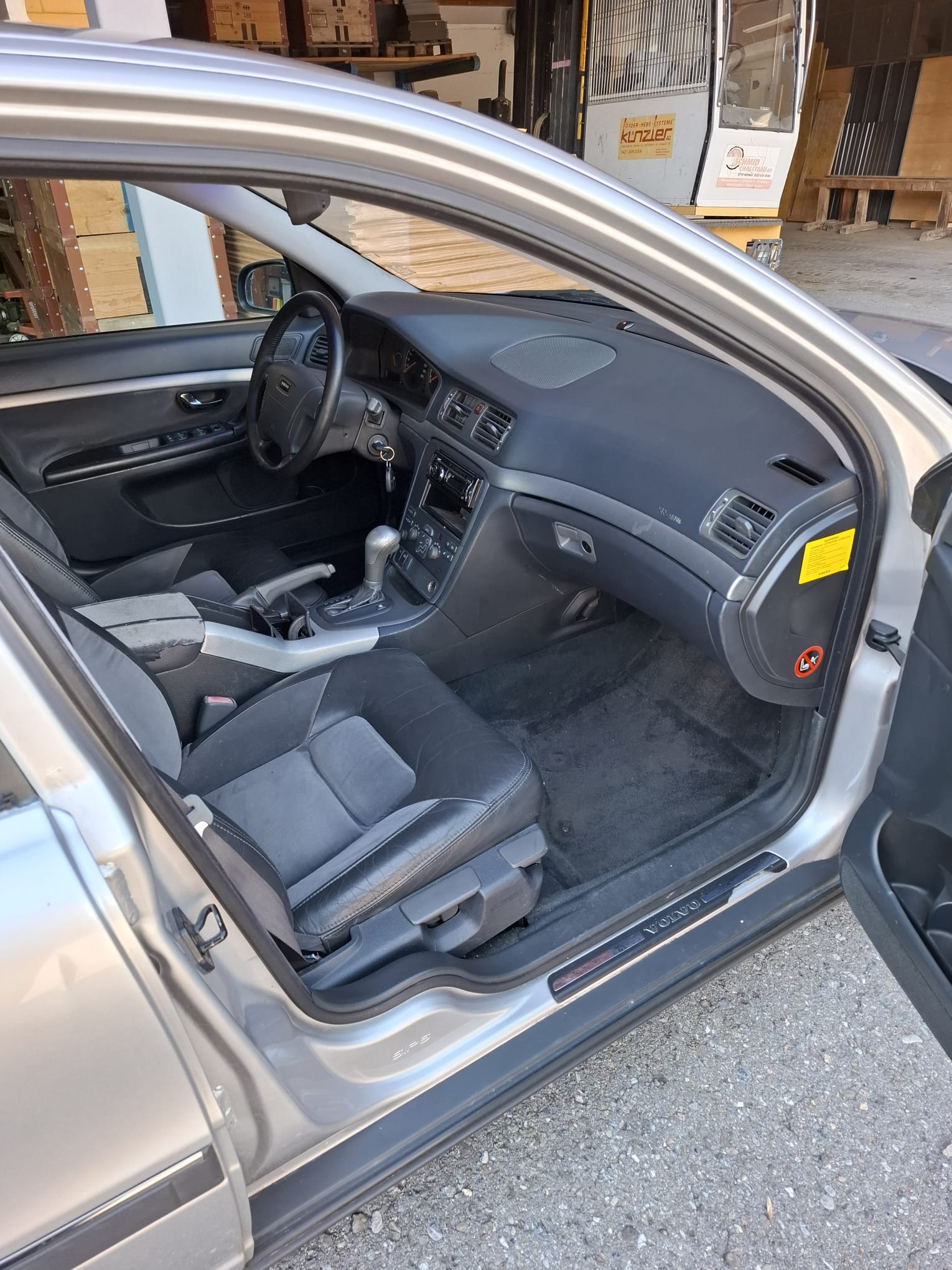 VOLVO S80 2.0T Automat-image-4