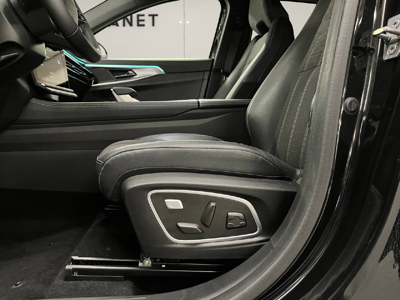 RENAULT Austral 1.2 E-Tech techno-image-12