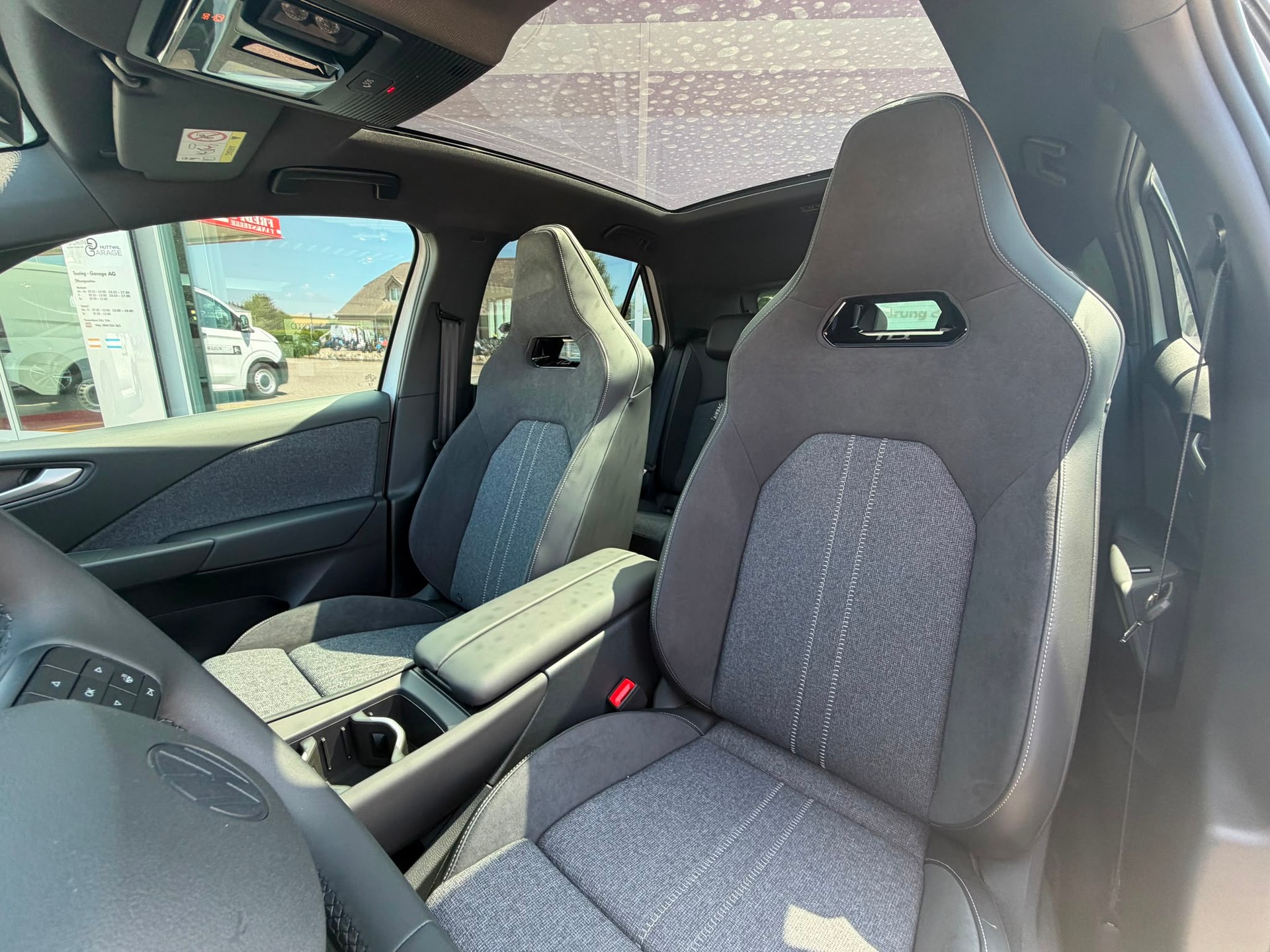 VW ID.3 Neo 79 kWh 231 PS Style-image-23