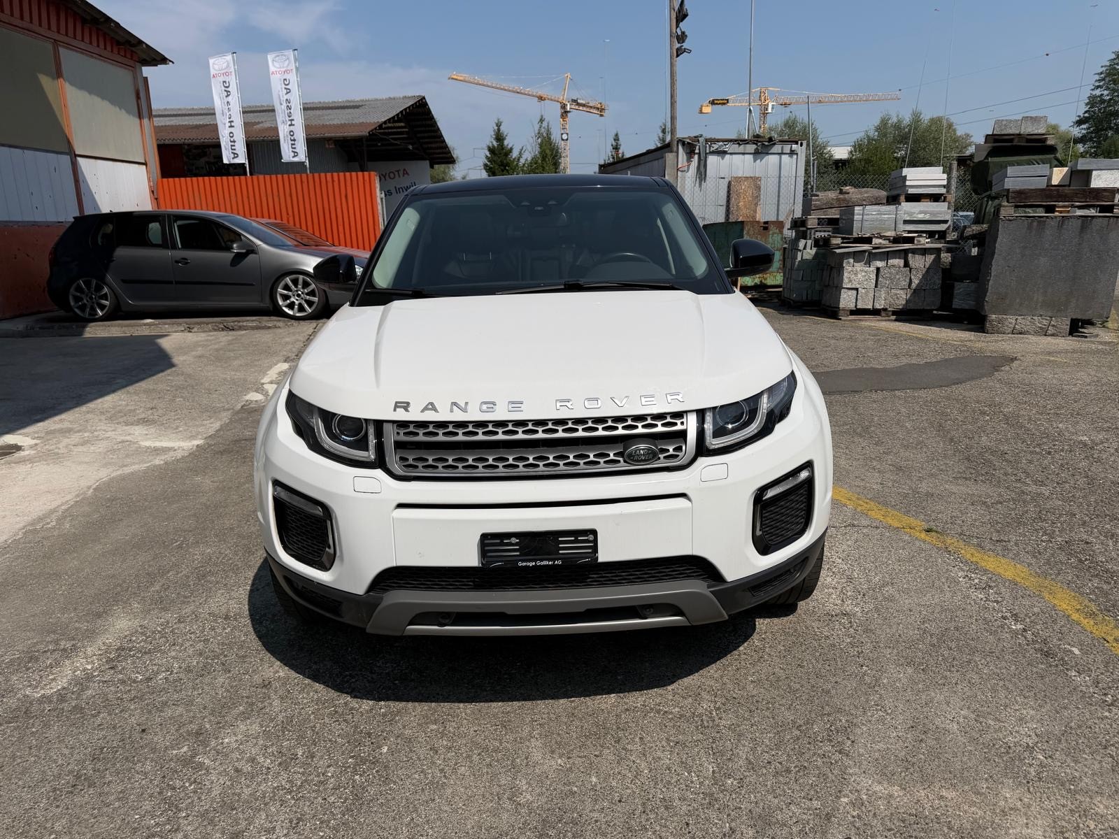 LAND ROVER Range Rover Evoque 2.0 TD4 Pure AT9