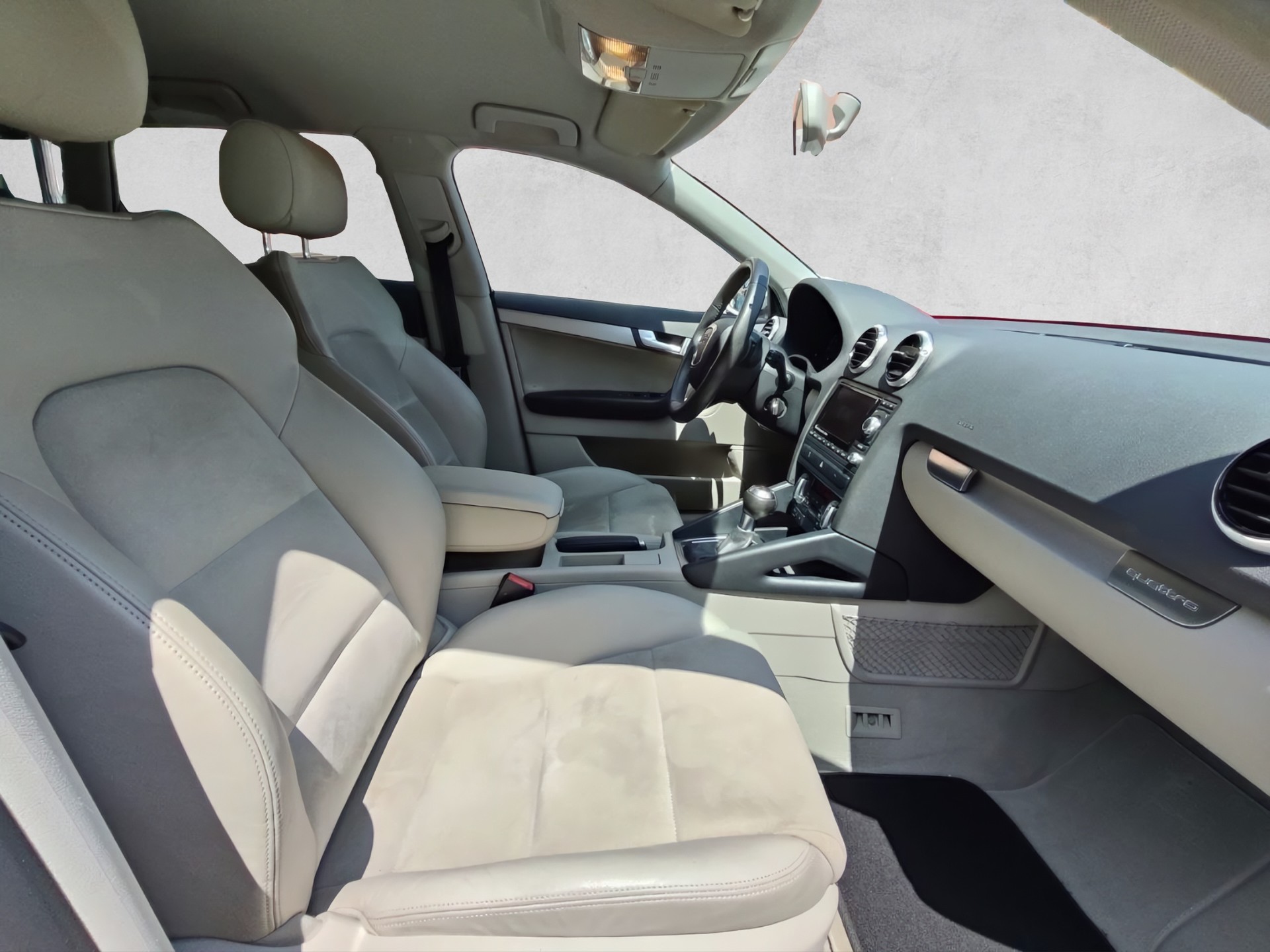 AUDI A3 Sportback 2.0 TDI Ambition S-tronic-image-10