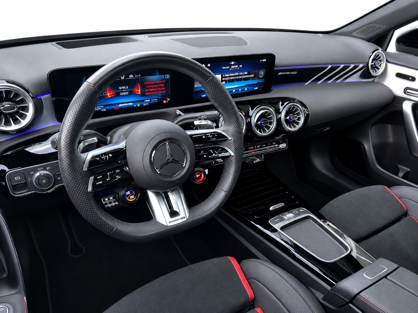 MERCEDES-BENZ A 35 AMG 4matic * CH FAHRZEUG-image-24