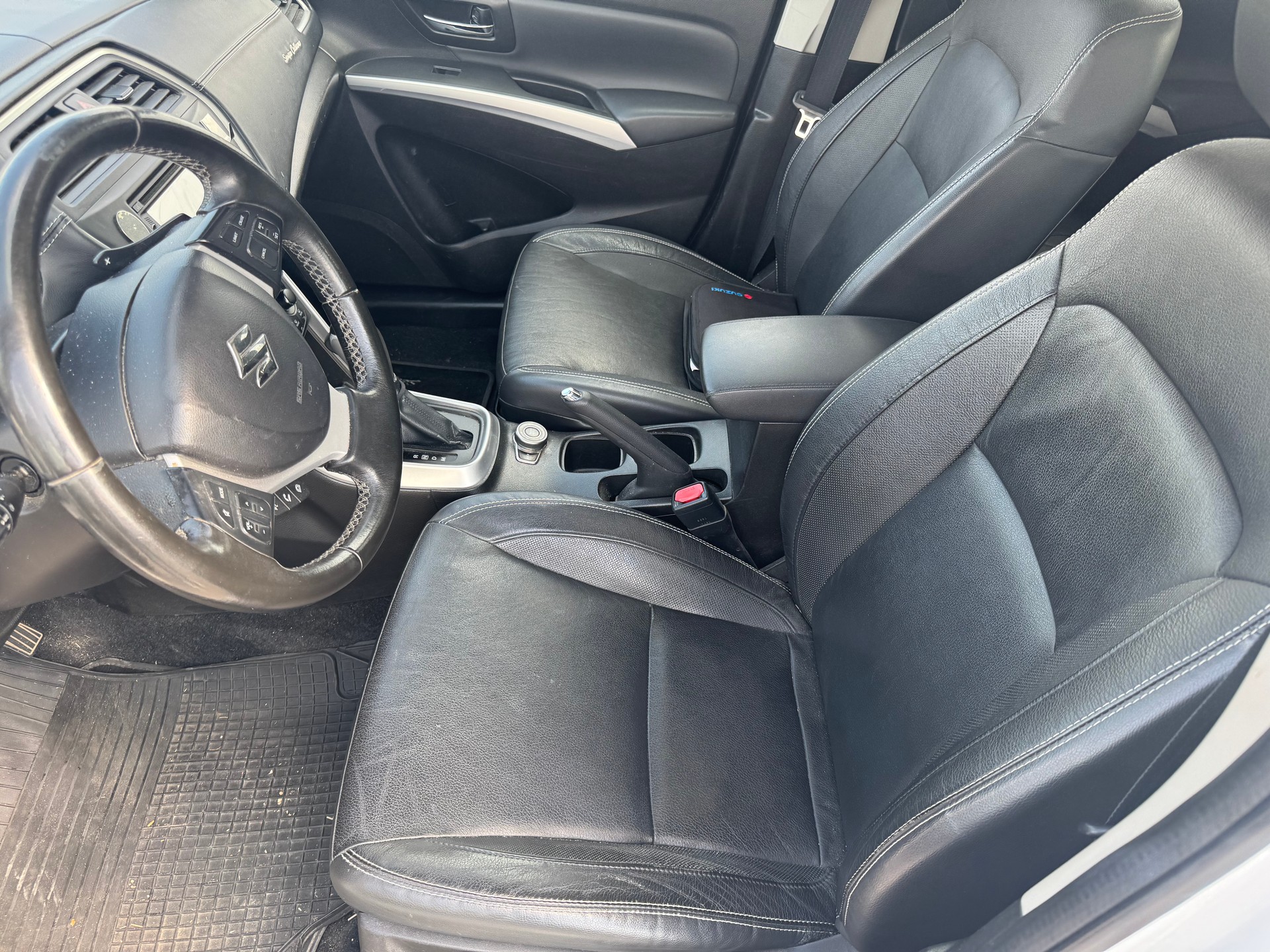 SUZUKI SX4 S-Cross 1.6 16V Sergio Cellano 4WD CVT7-image-7