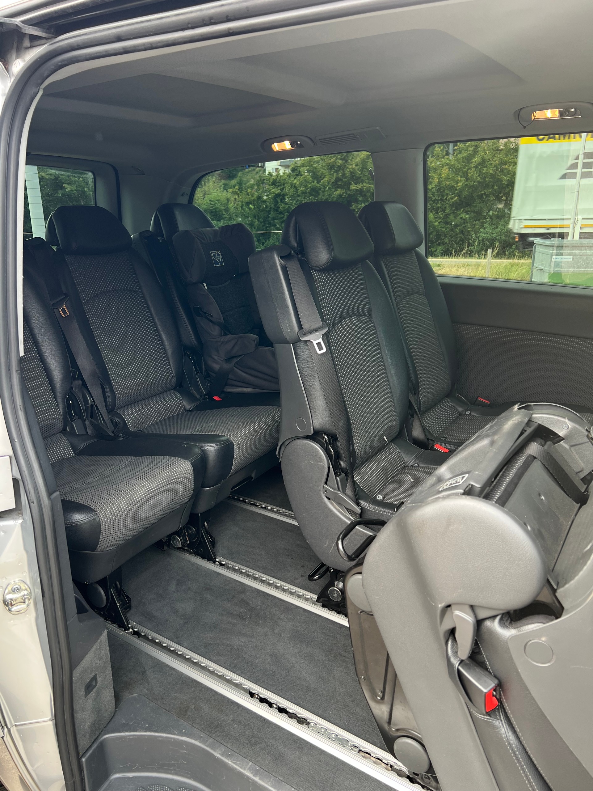 MERCEDES-BENZ Viano 2.2 CDI Blue Efficiency Trend L A-image-14