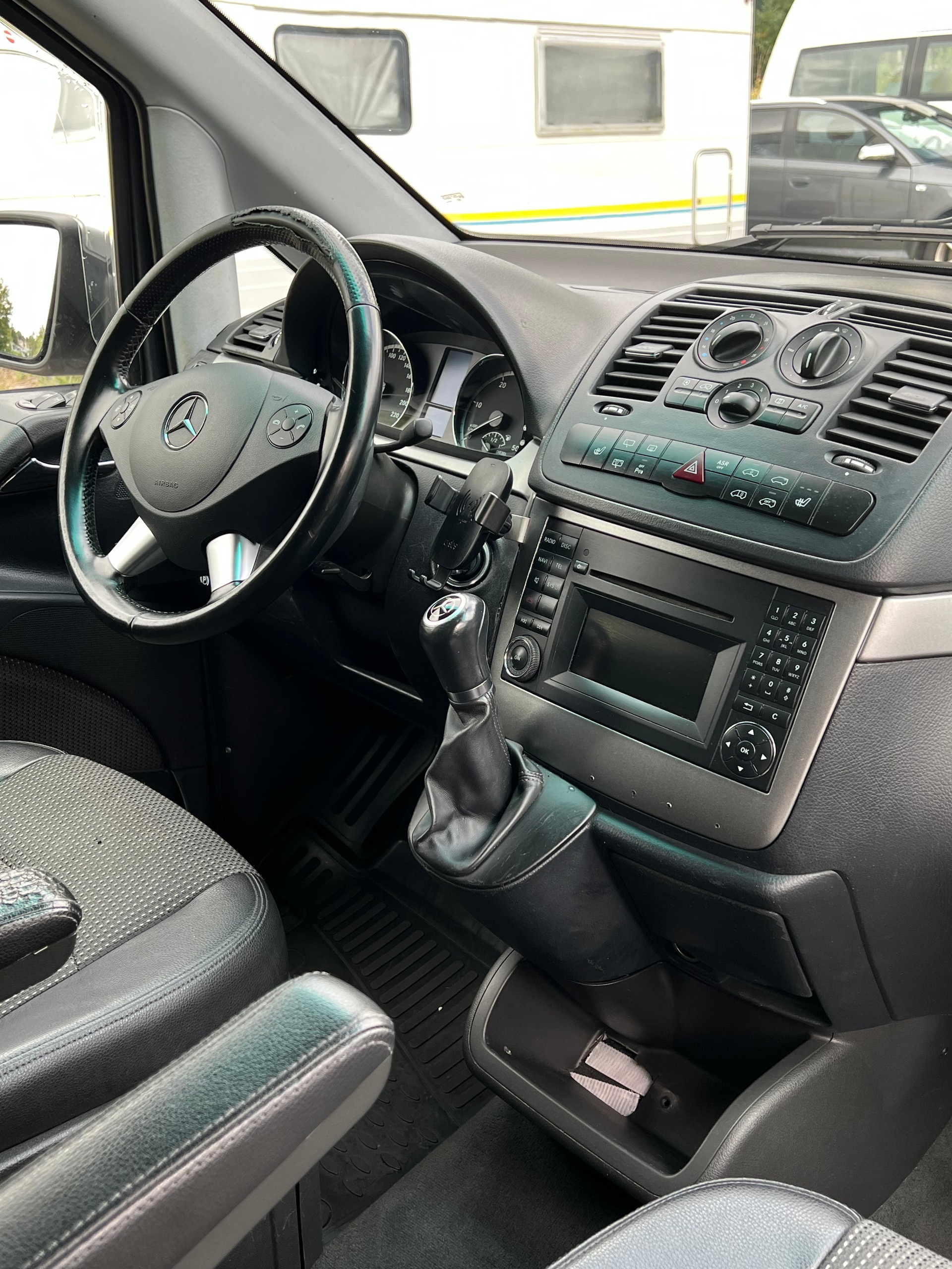 MERCEDES-BENZ Viano 2.2 CDI Blue Efficiency Trend L A-image-10