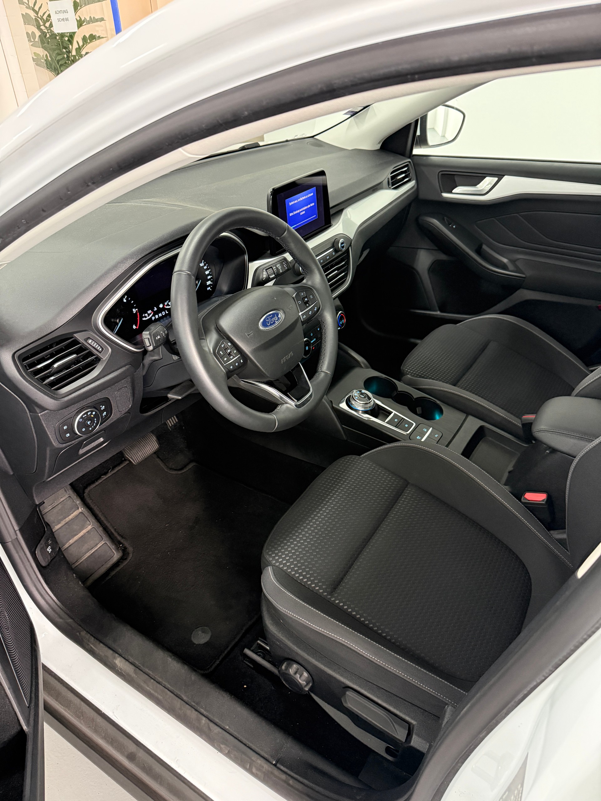 FORD Focus 1.5 TDCi Titanium Automatic-showroom-element-3