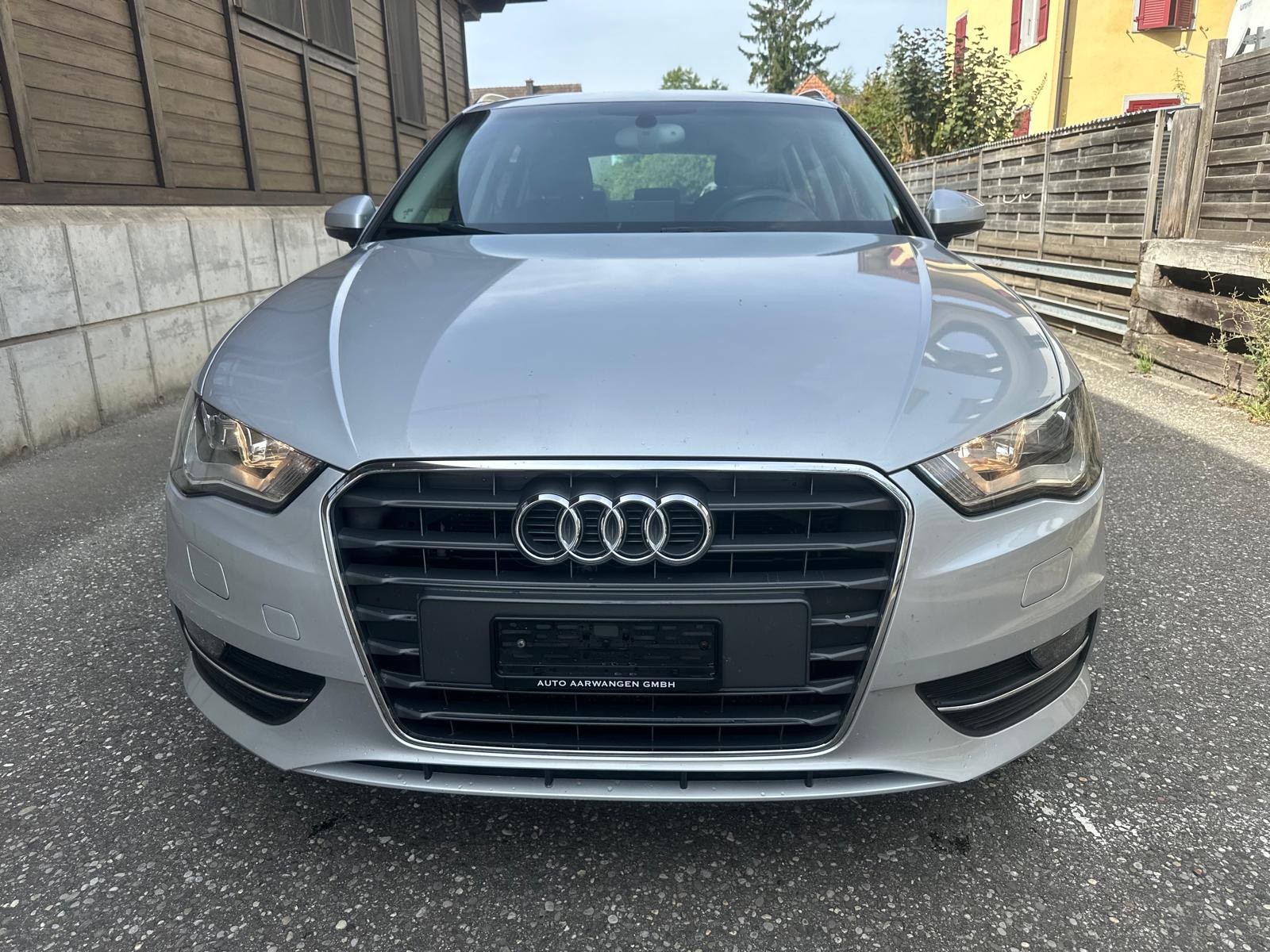 AUDI A3 Sportback 1.4 TFSI Ambiente-image-4