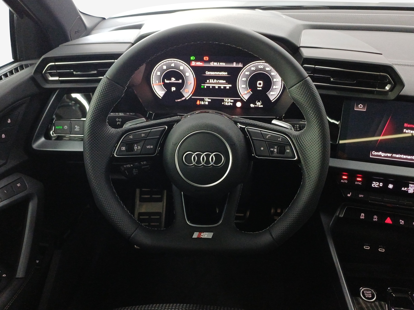 AUDI A3 Sportback TFSI 110 kW S line Attraction S tronic-image-9