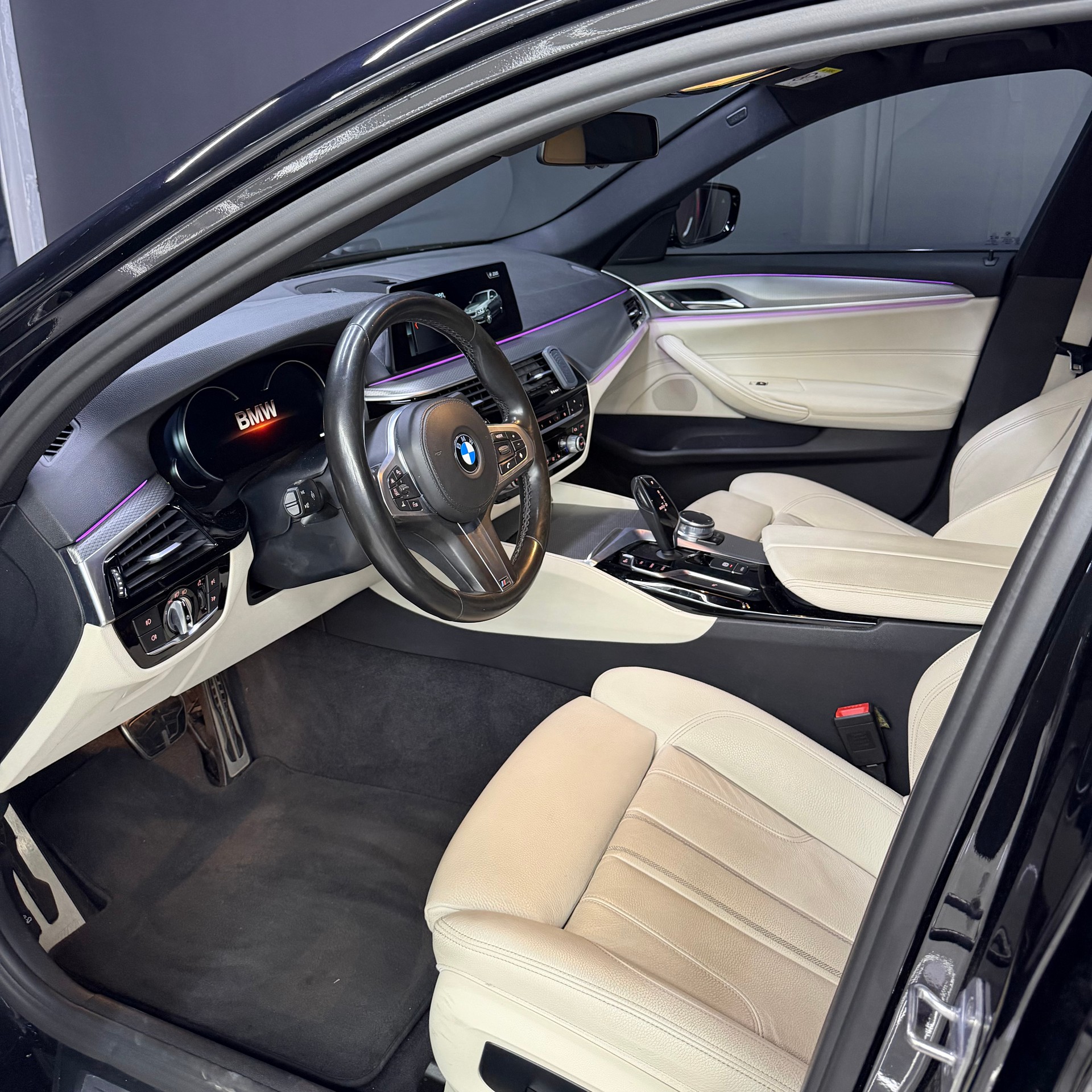 BMW 520d xDrive Steptronic-image-6