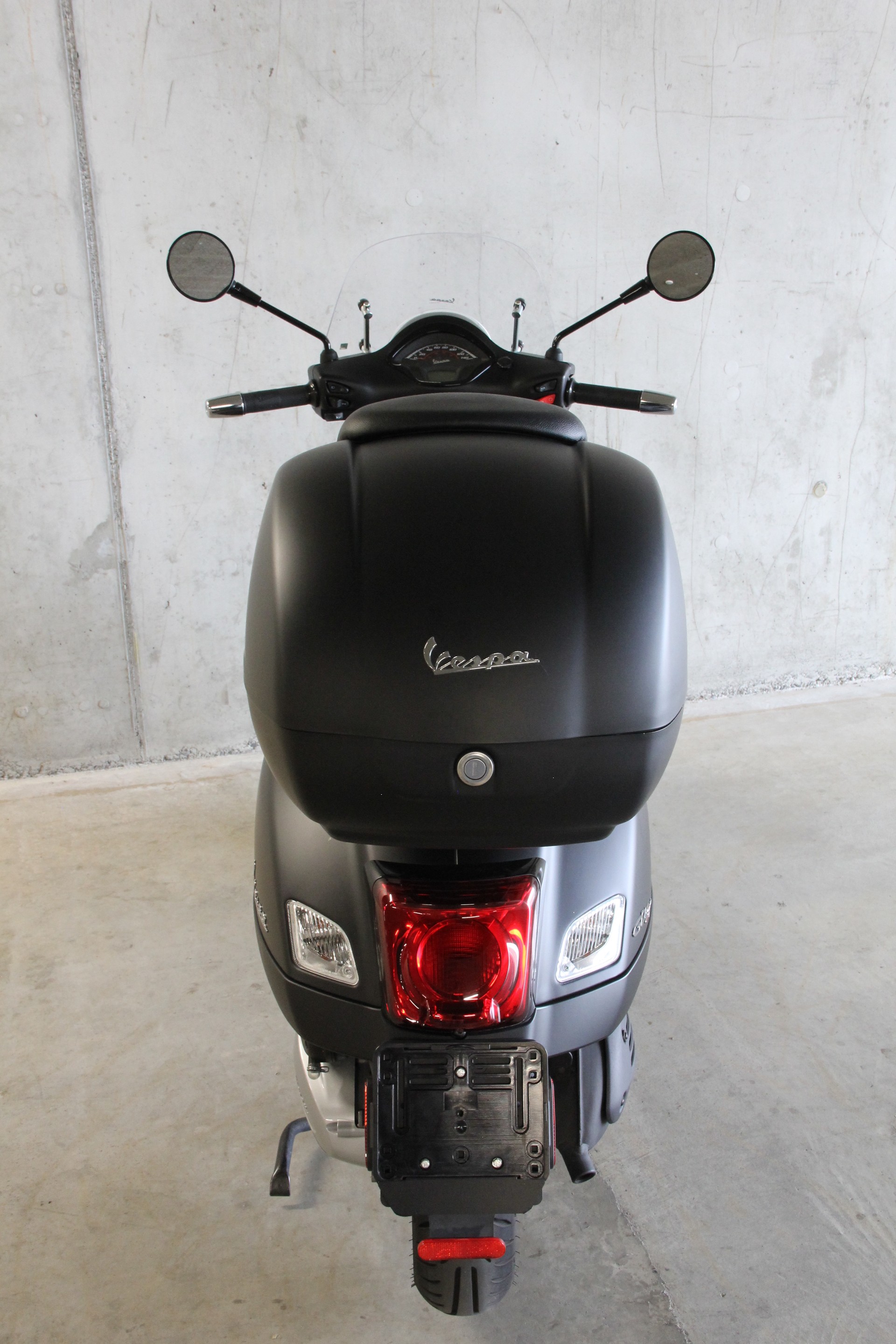 PIAGGIO Vespa GTS 300 HPE Super Notte ABS/ASR-image-11