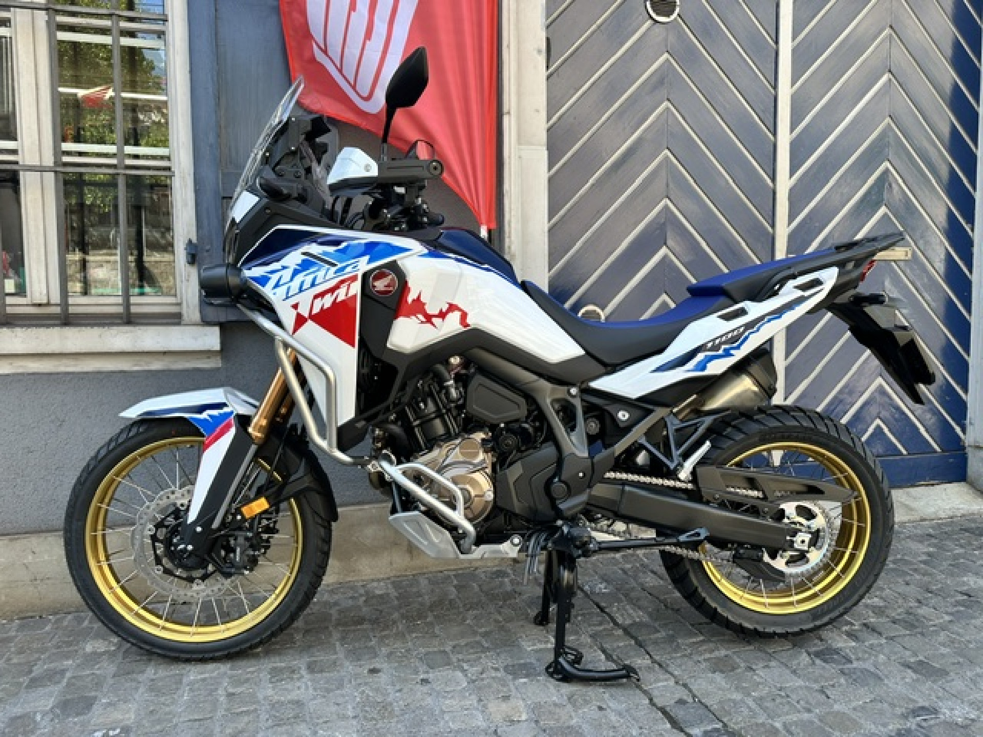 HONDA CRF 1100 L Africa Twin DCT Tricolor mit viel Honda Original Zübehör gratis-image-2