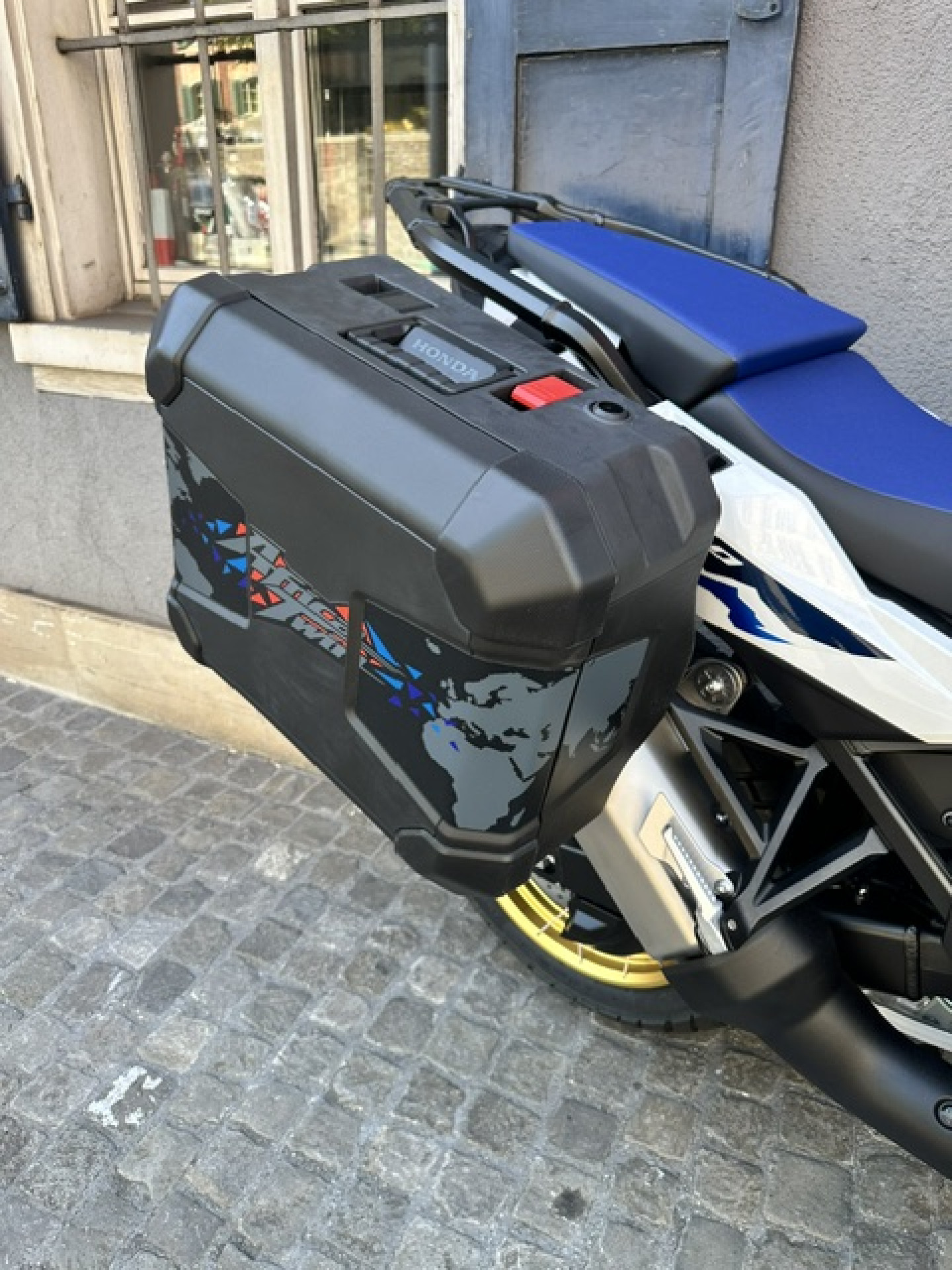 HONDA CRF 1100 L Africa Twin DCT Tricolor mit viel Honda Original Zübehör gratis-image-8