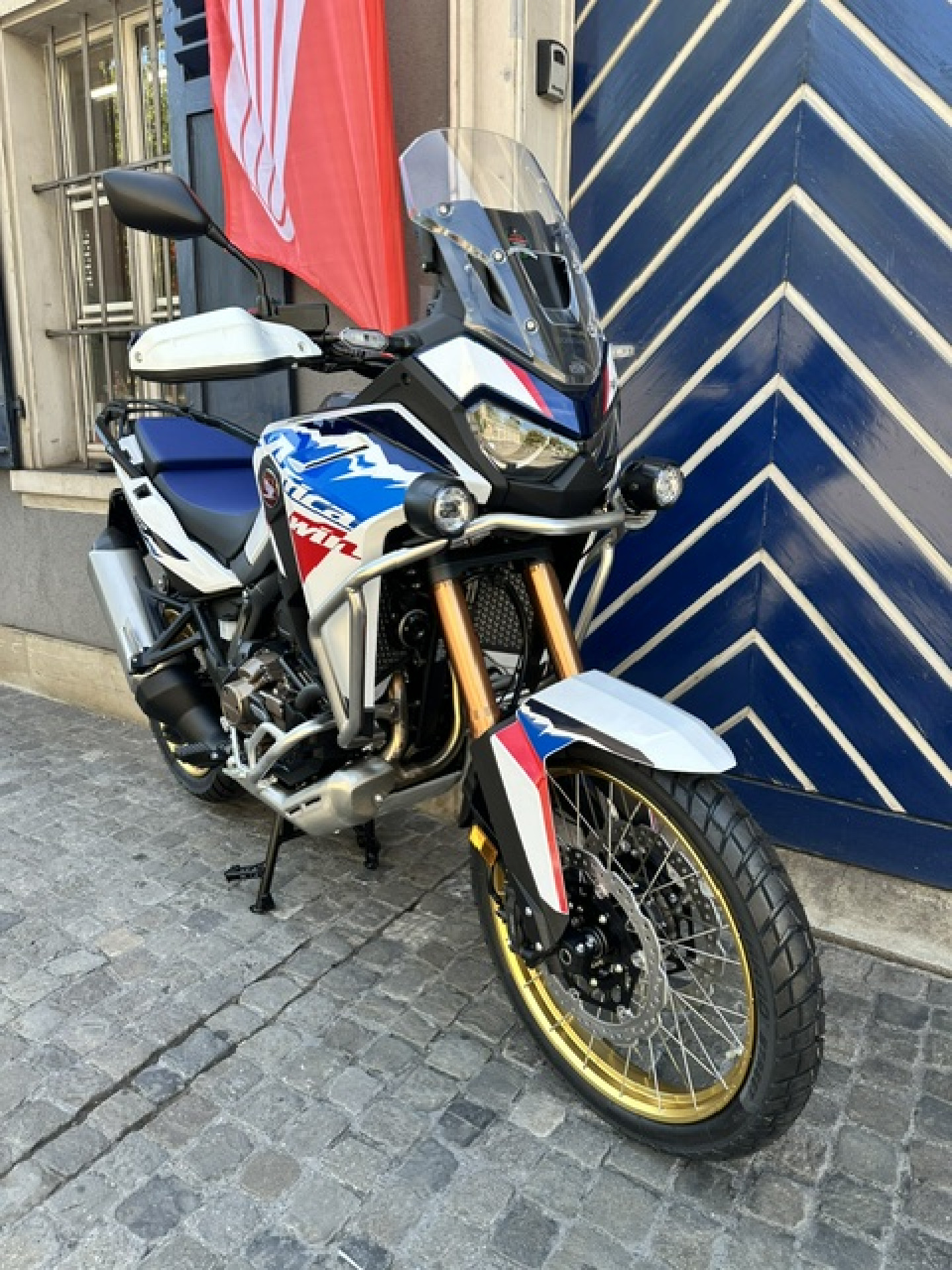 HONDA CRF 1100 L Africa Twin DCT Tricolor mit viel Honda Original Zübehör gratis-image-6