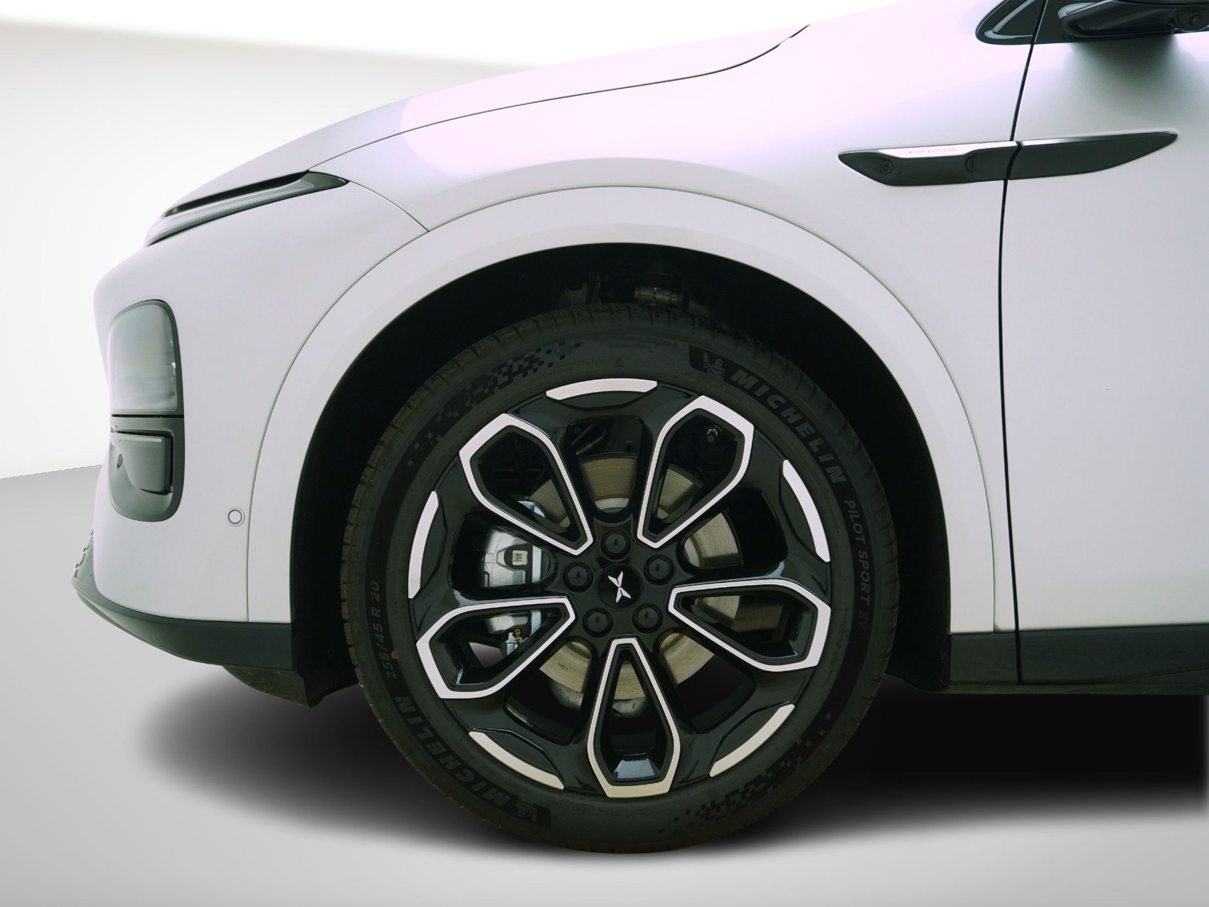 XPENG G6 Performance AWD-image-9