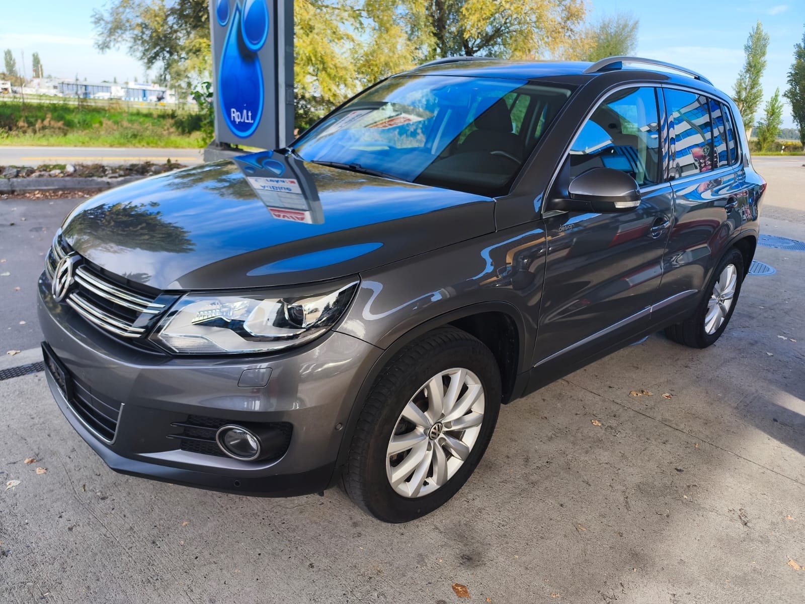 VW Tiguan 2.0 TDI BMT Cup 4Motion DSG-showroom-element-1