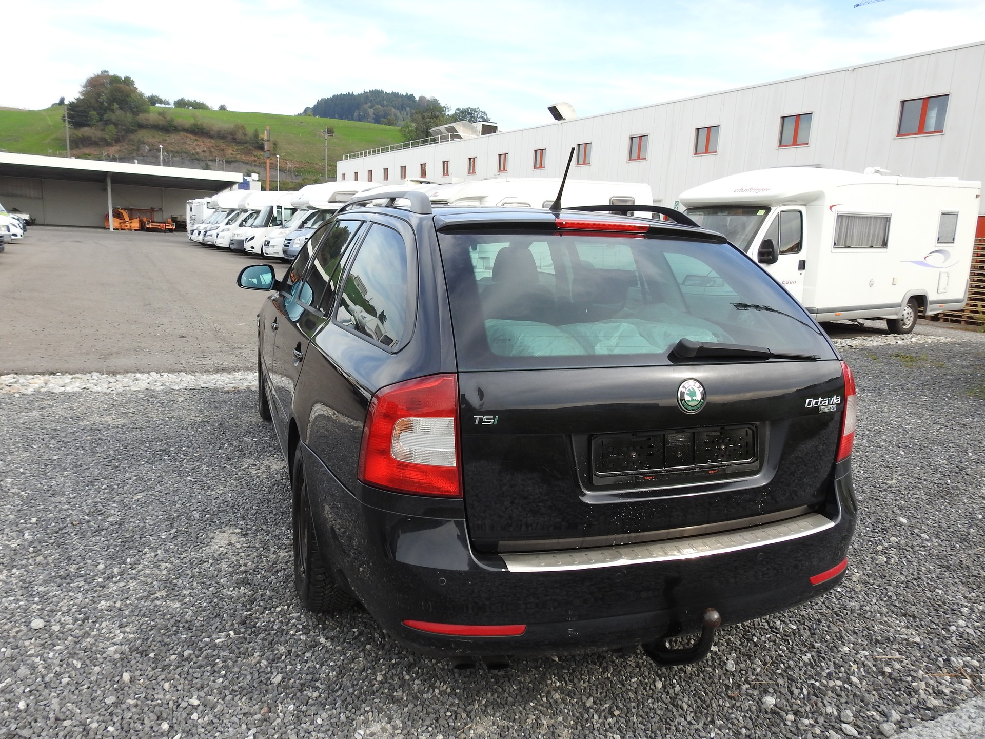 SKODA Octavia Combi 1.4 TSI Ambition-showroom-element-3