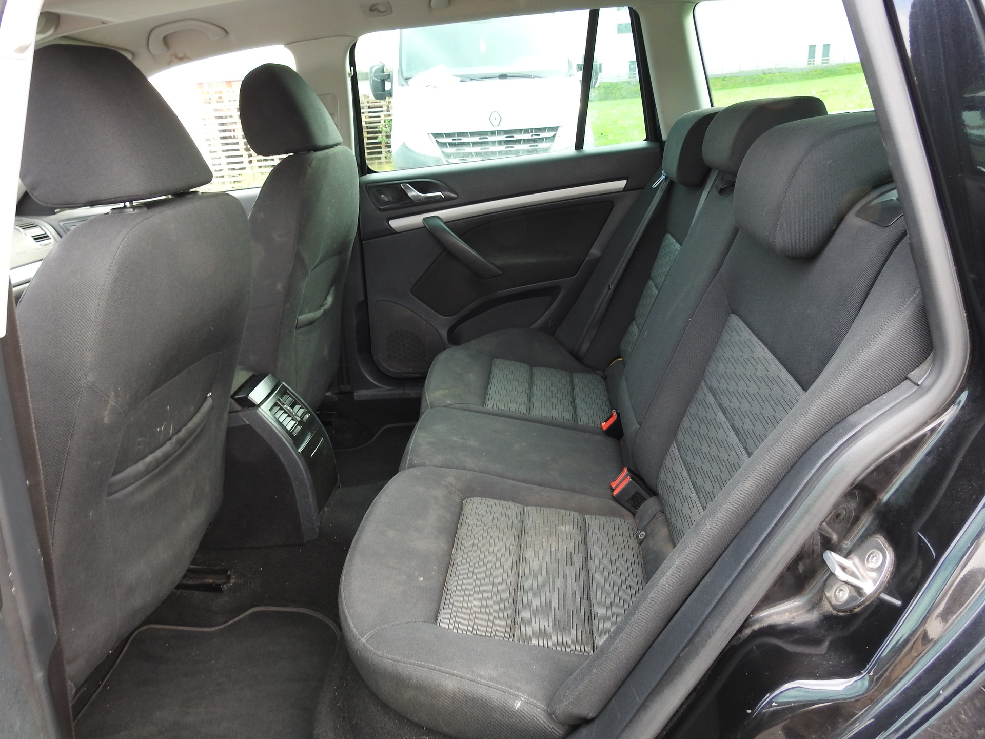 SKODA Octavia Combi 1.4 TSI Ambition-image-14