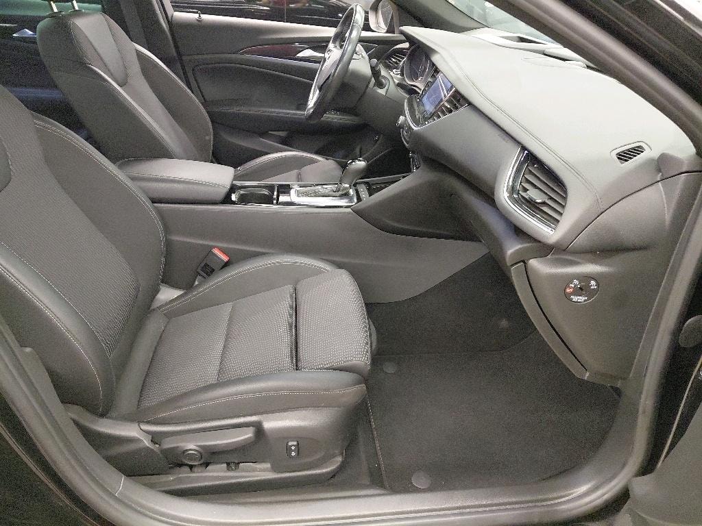 OPEL Insignia 2.0 CDTI Sports Tourer Elegance Automatic ** Frisch ab MFK & Service ** CH Auto ** 1. Hand **-image-4