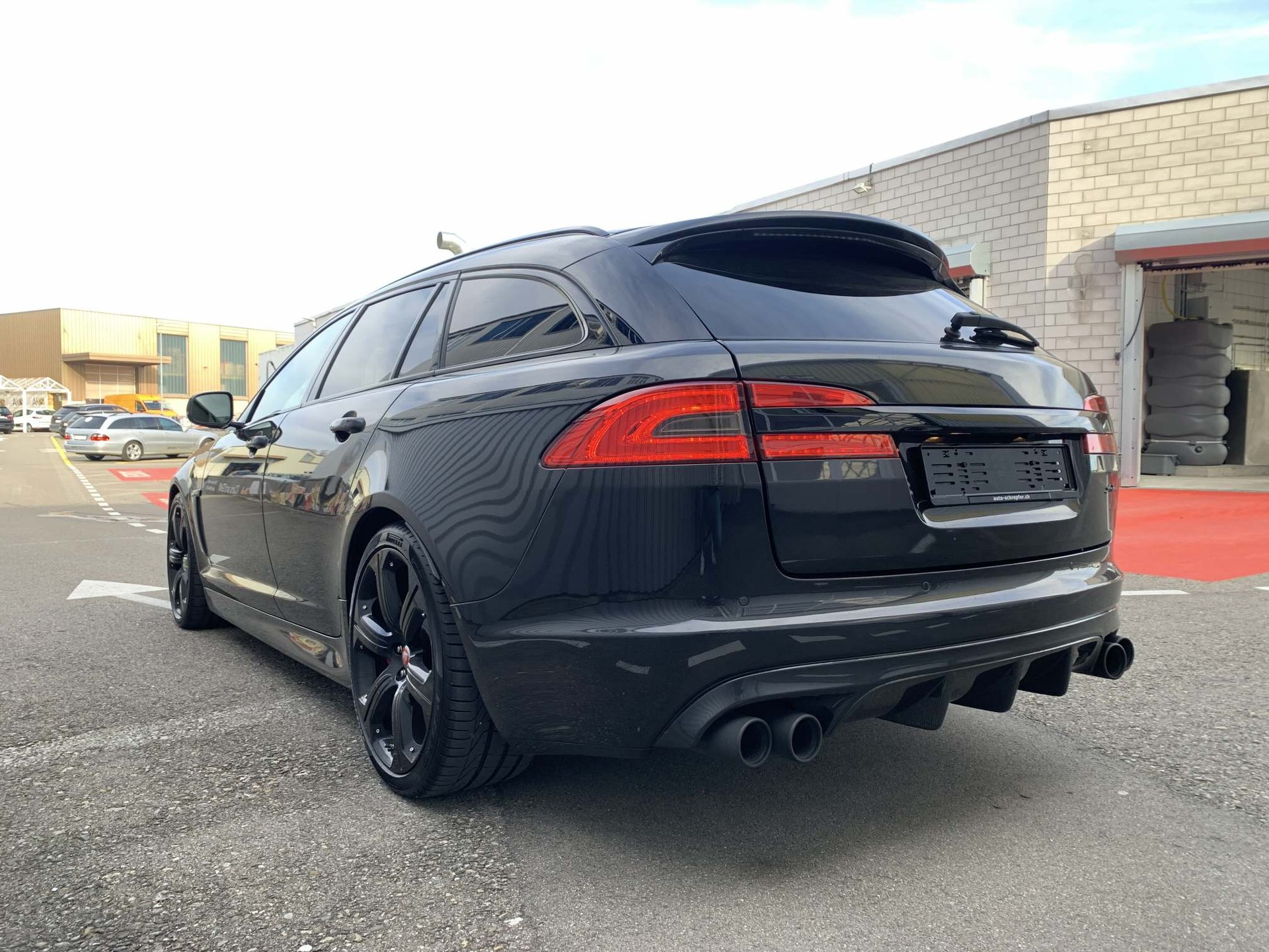 JAGUAR XF Sportbrake 5.0 V8 S/C XFR-S-image-6