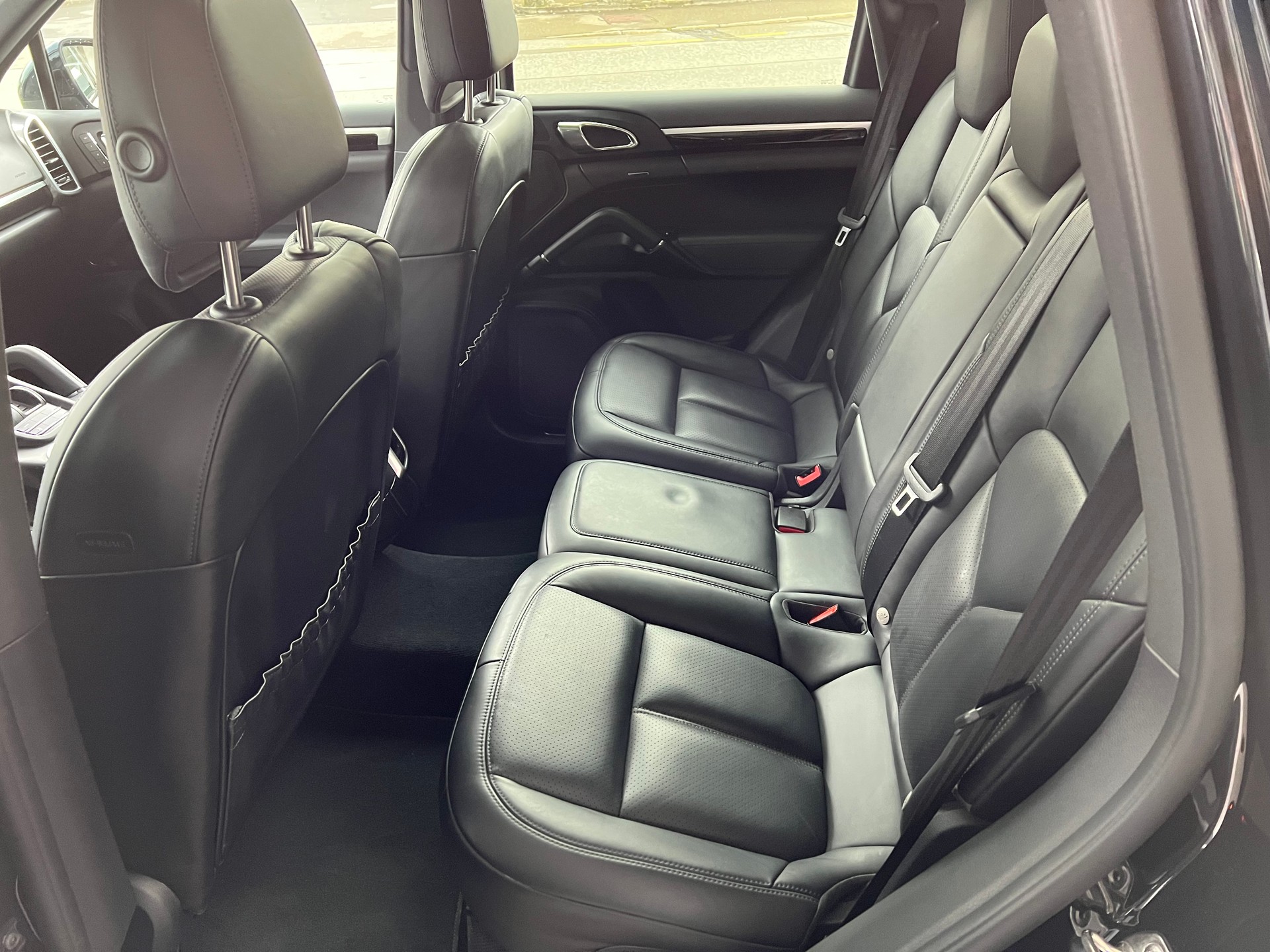 PORSCHE Cayenne Diesel-image-8