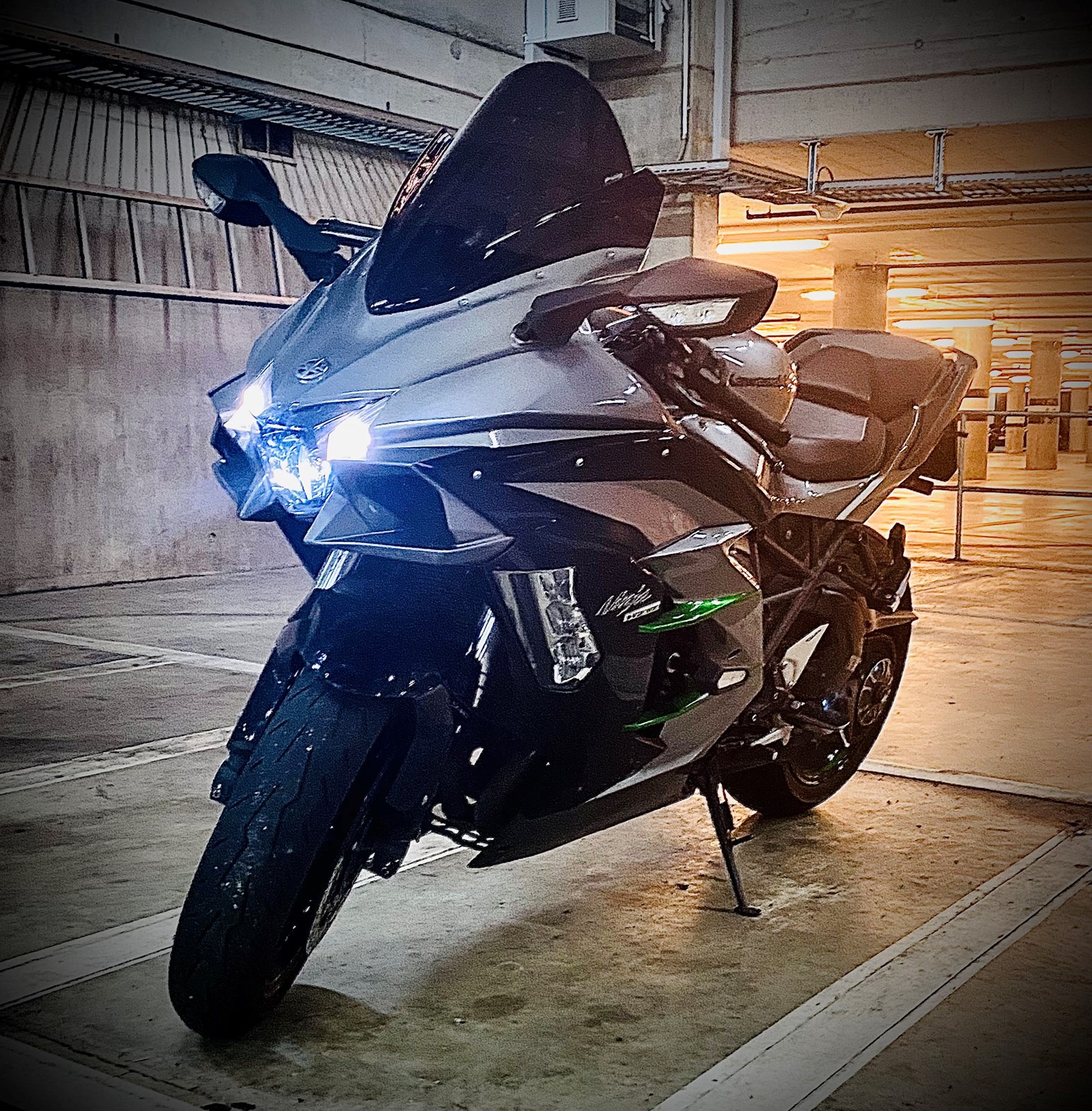 KAWASAKI Ninja H2 SX SE+ Performance Tourer ABS