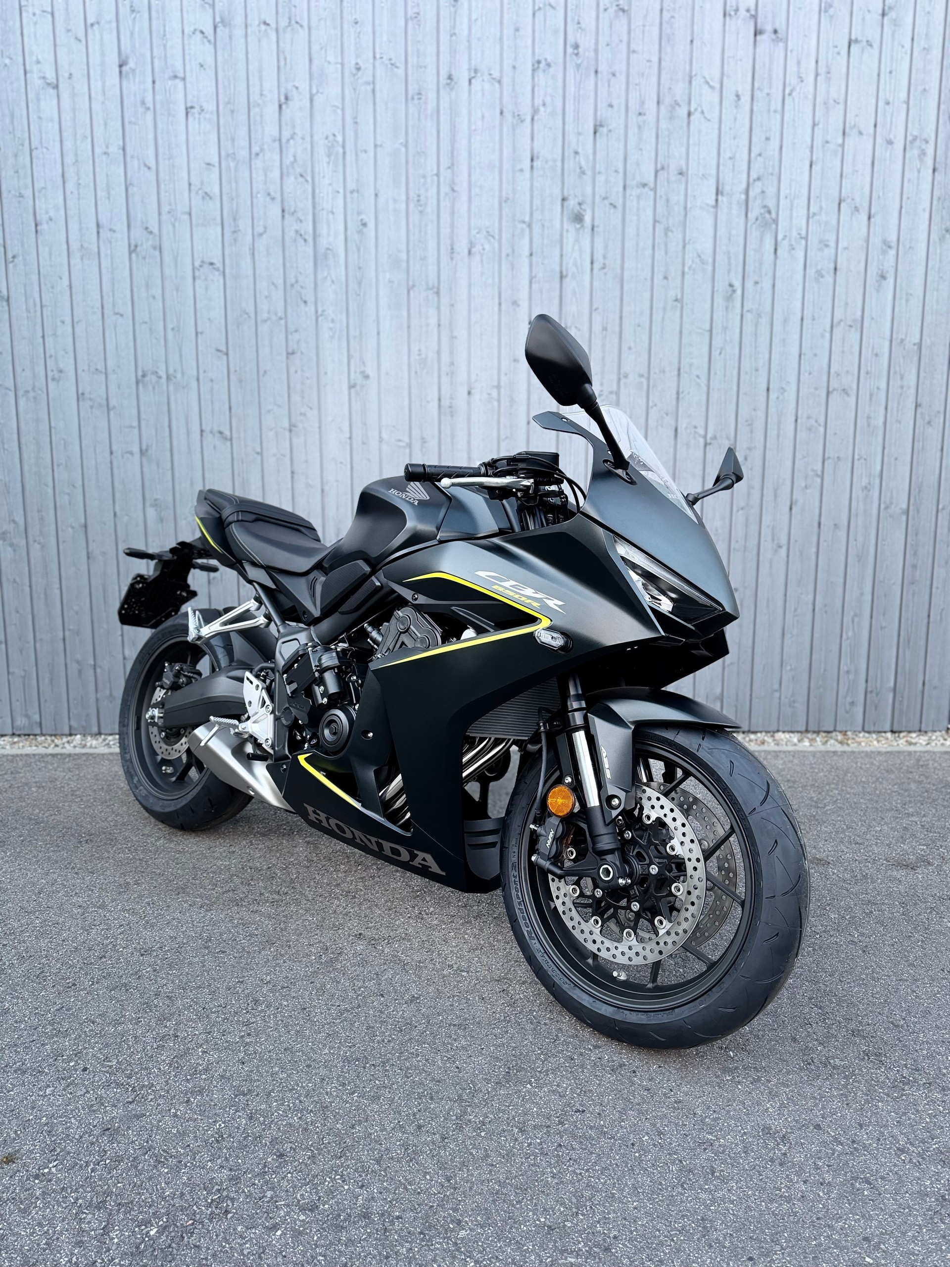 HONDA CBR 650 R E-Clutch-image-1