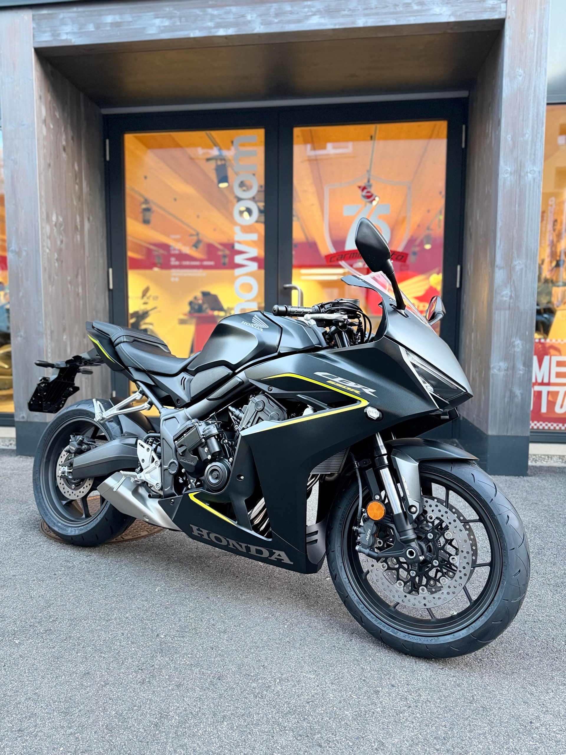 HONDA CBR 650 R E-Clutch-image-9