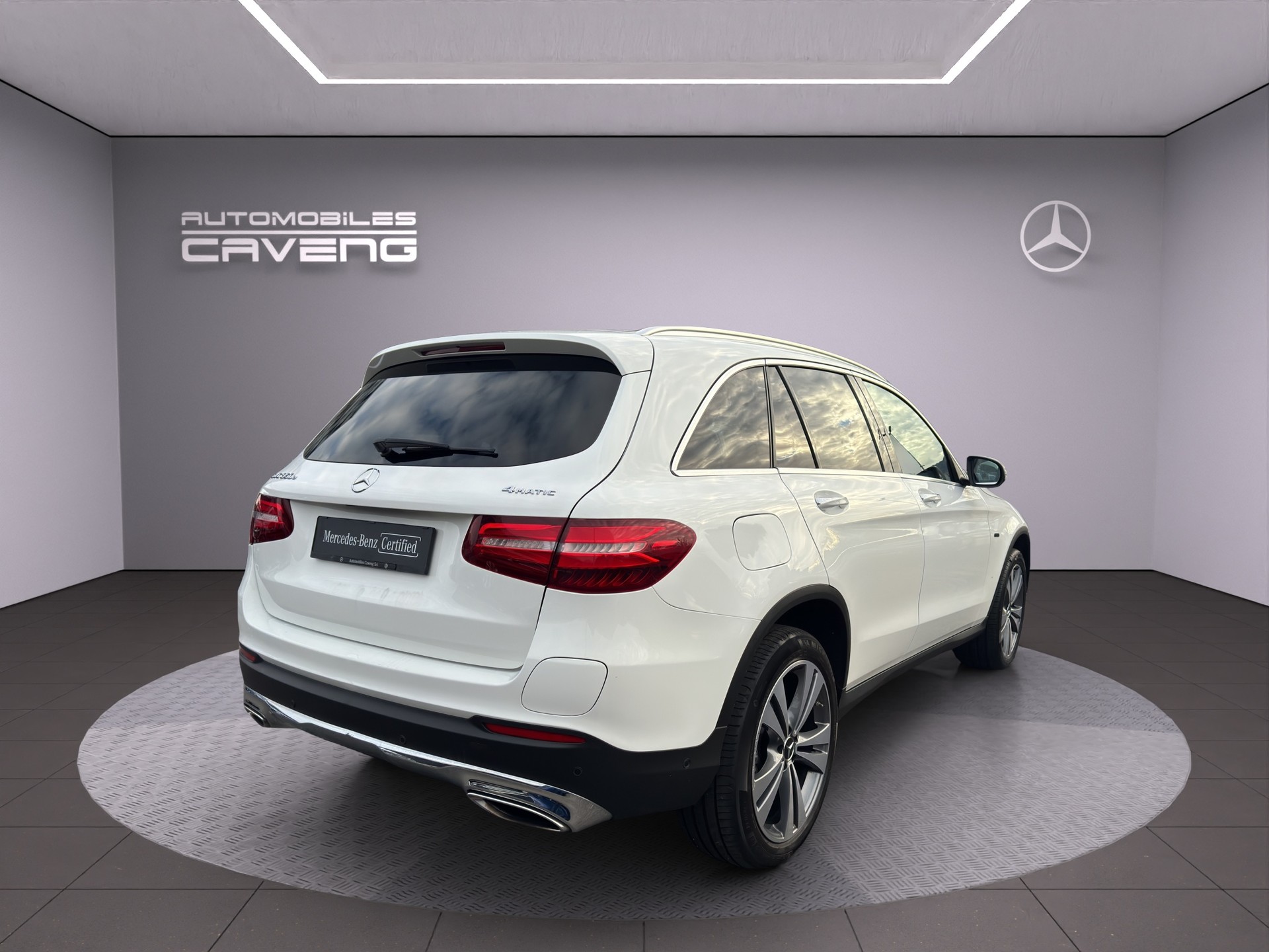 MERCEDES-BENZ GLC 350 e Exclusive 4Matic 7G-Tronic-image-4
