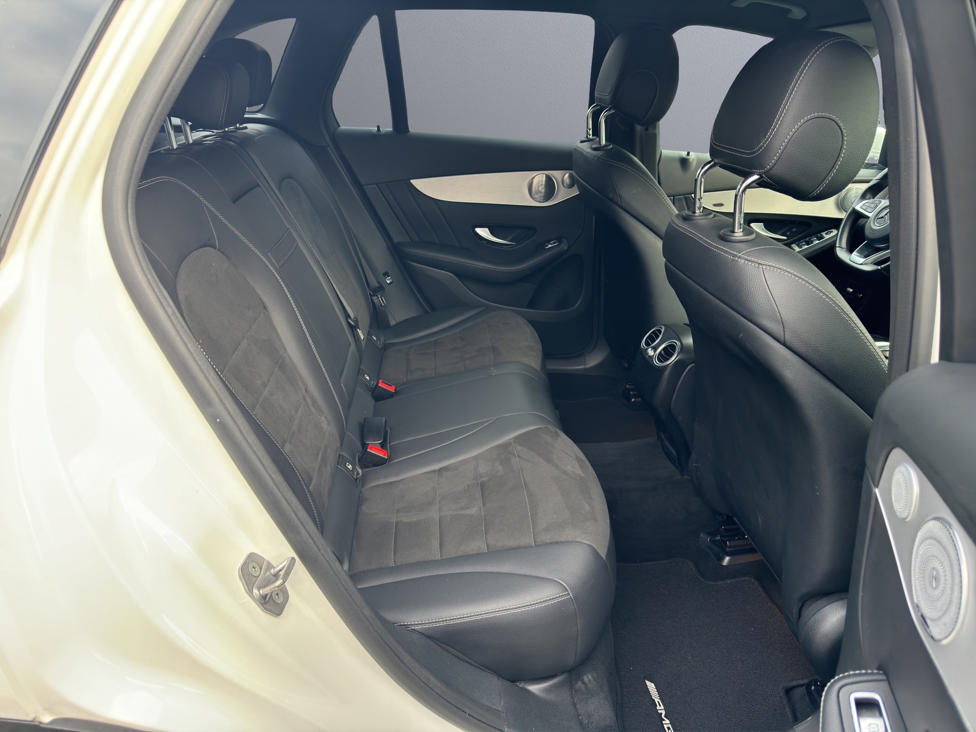 MERCEDES-BENZ GLC 350 e Exclusive 4Matic 7G-Tronic-image-16