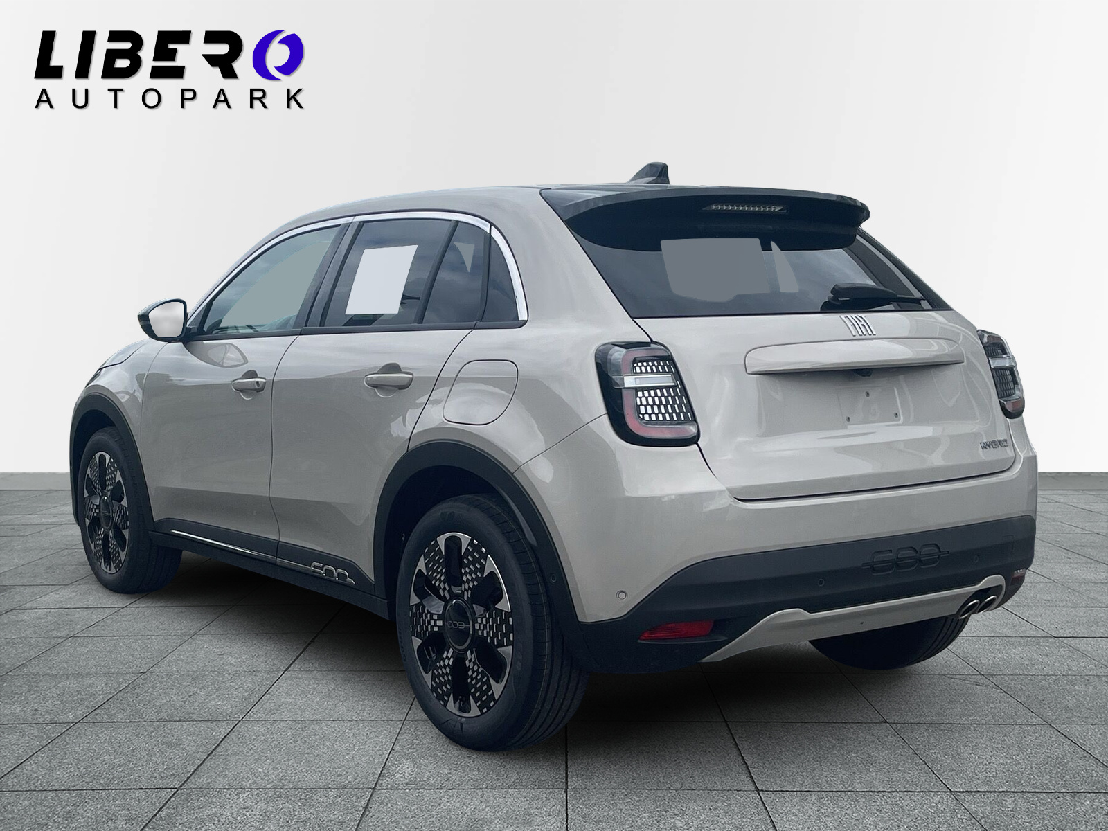 FIAT 600 1.2 Hybrid 145 La Prima-image-2