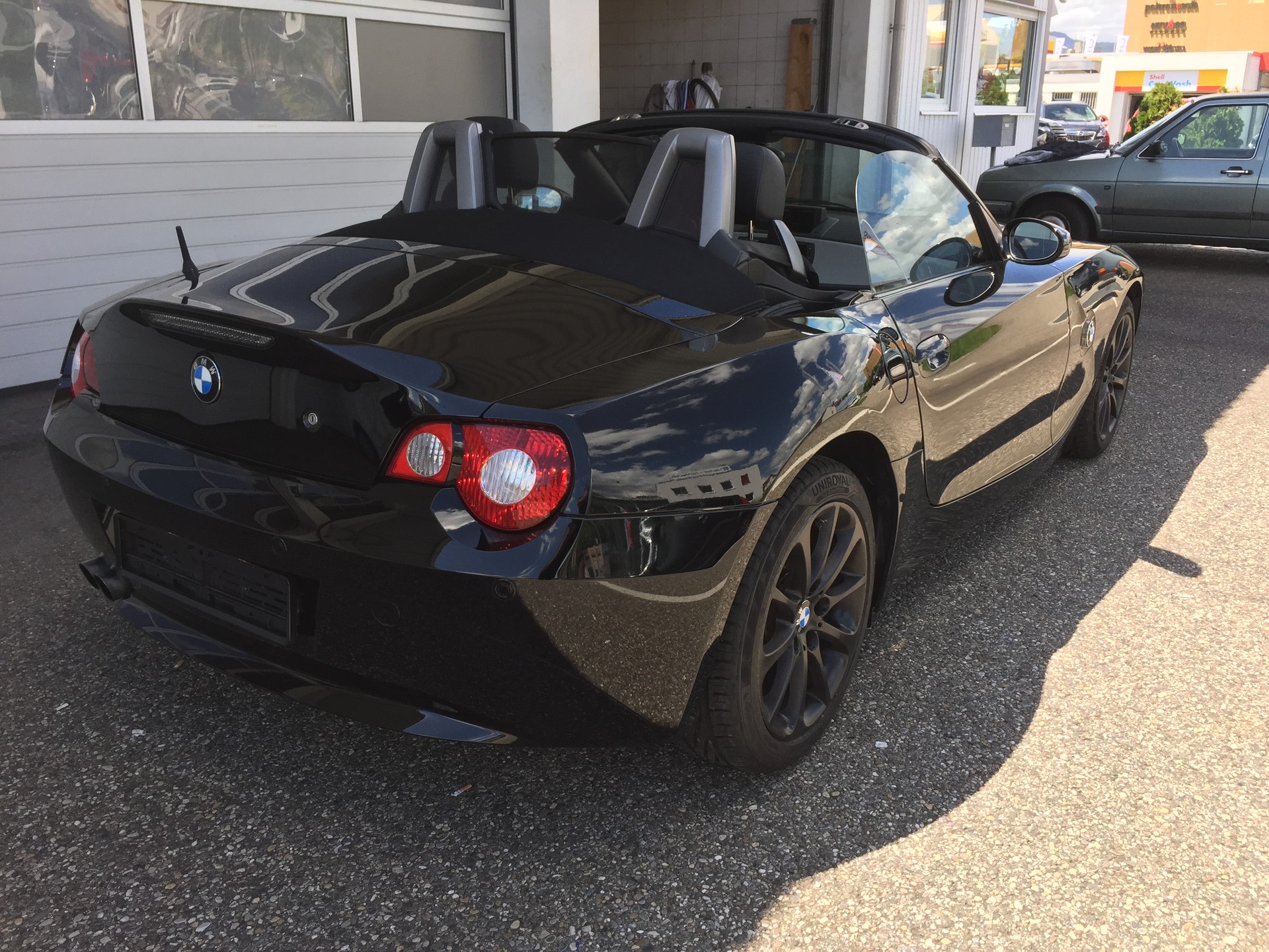 BMW Z4 3.0i Roadster-image-4