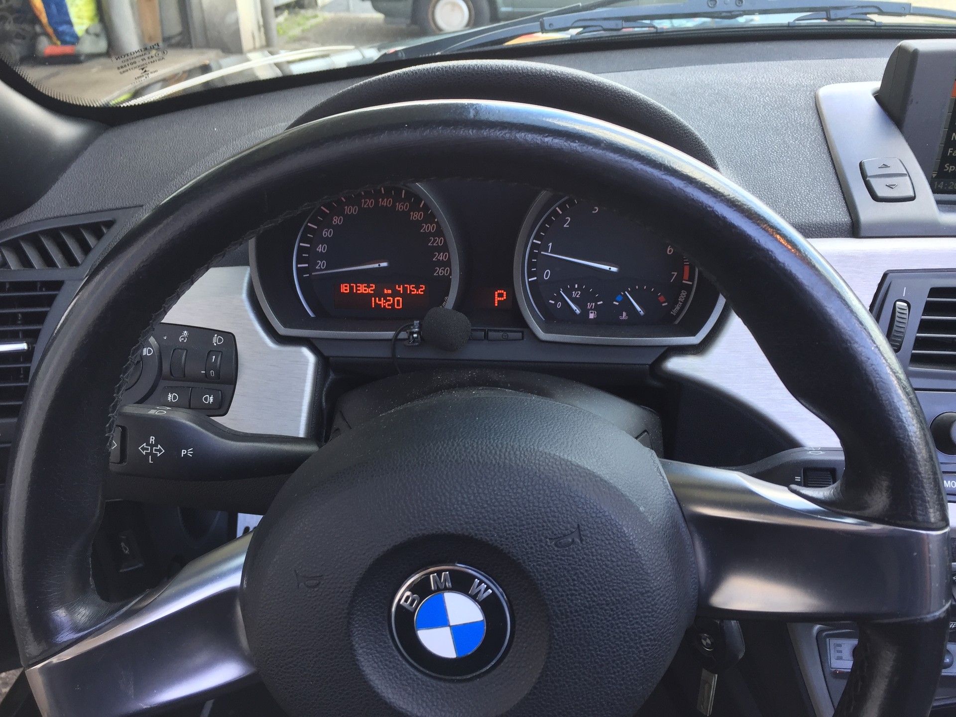 BMW Z4 3.0i Roadster-image-10