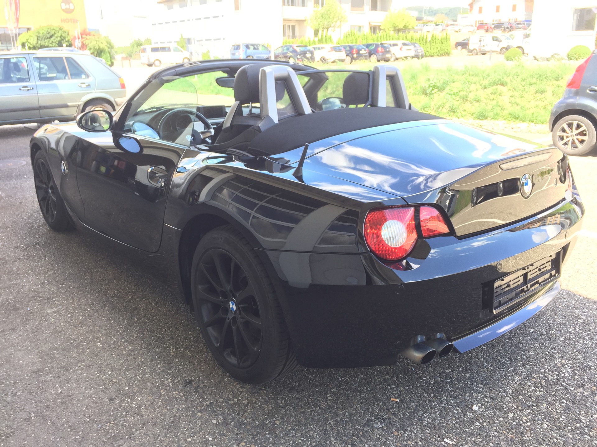 BMW Z4 3.0i Roadster-image-5