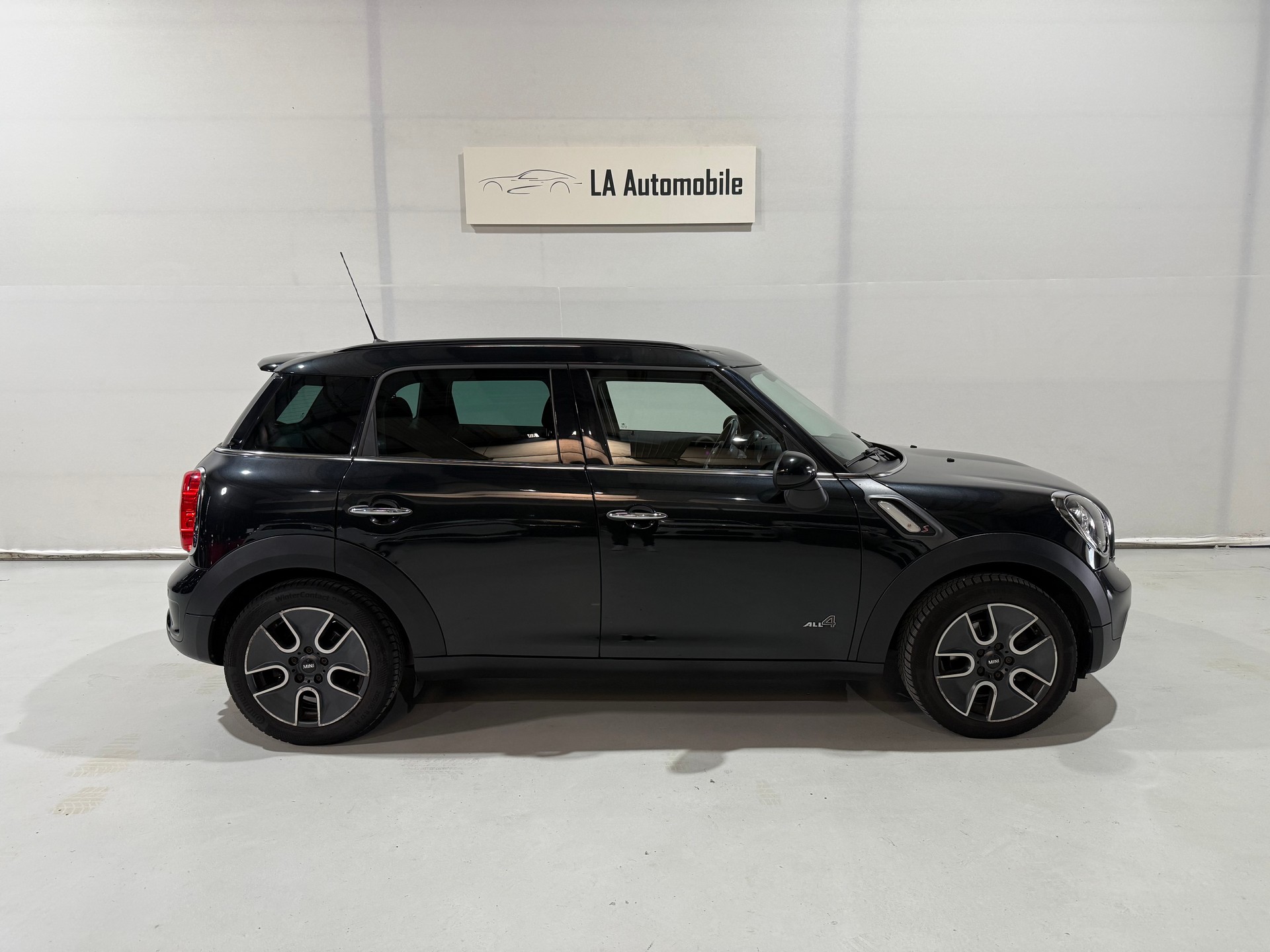 MINI Countryman Cooper SD ALL4 Snowhill-image-6